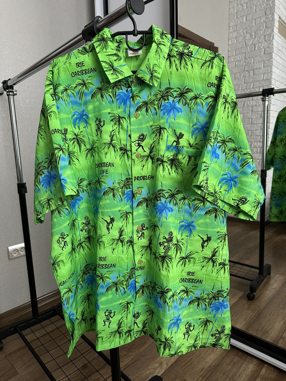 Vintage Hawaiian Shirt Vintage Button Up USA Size US L / EU 52-54 / 3 - 1 Thumbnail