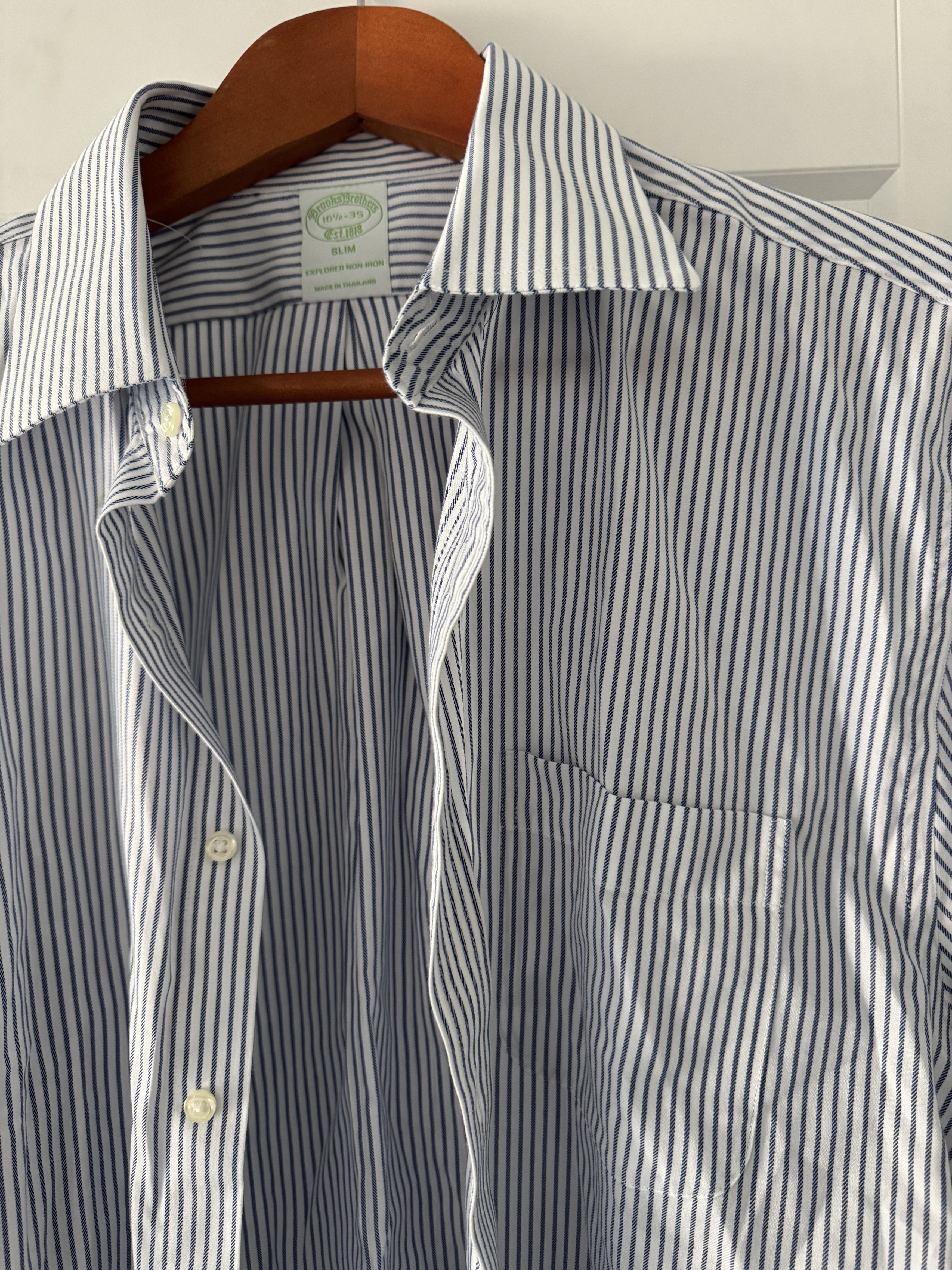 Brooks Brothers Brooks Brothers Twill Ainsley Collar, Stripe Dress Shirt Size US L / EU 52-54 / 3 - 3 Thumbnail