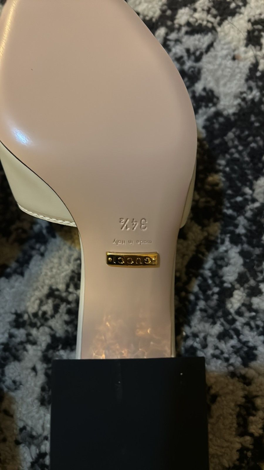 Gucci Gucci Women Interlocking G Cutout Sandal size 34.5 Size US 4.5 / IT 34.5 - 8 Thumbnail