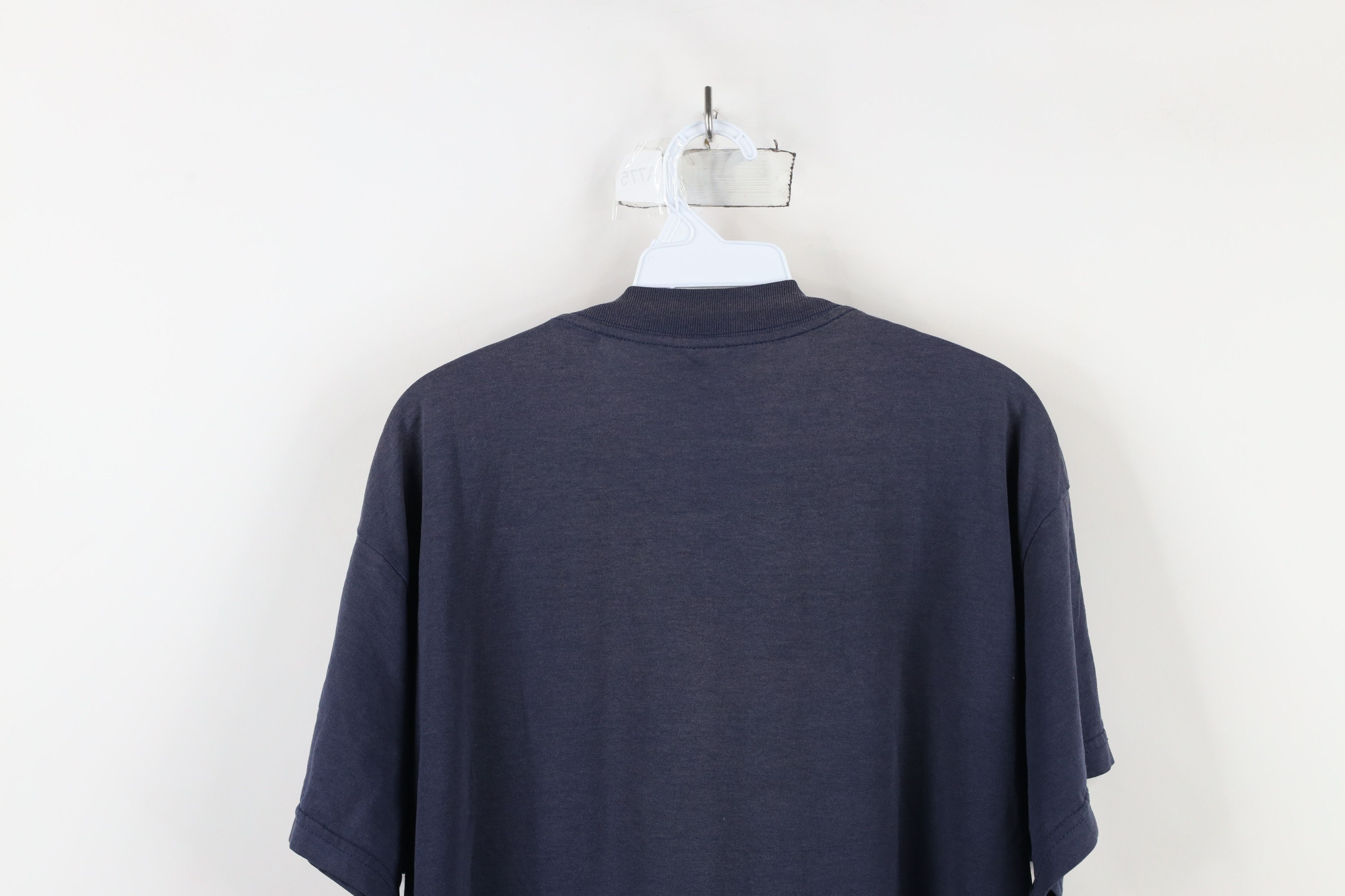 Vintage Vintage 90s Streetwear Blank Thin Pocket T-Shirt Blue USA Size US L / EU 52-54 / 3 - 12 Thumbnail