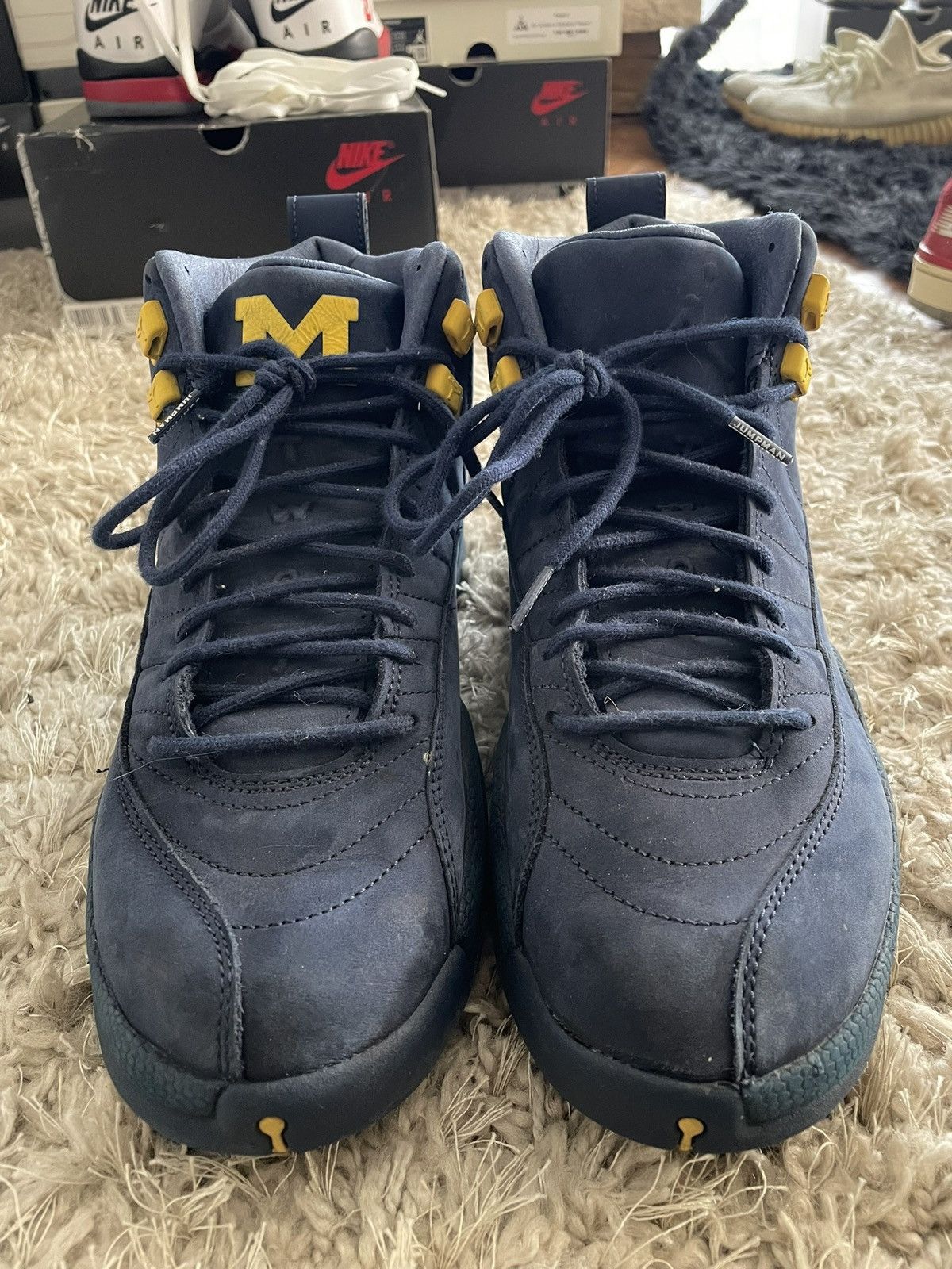 Jordan Brand Jordan 12 Michigan Size US 10 / EU 43 - 4 Thumbnail