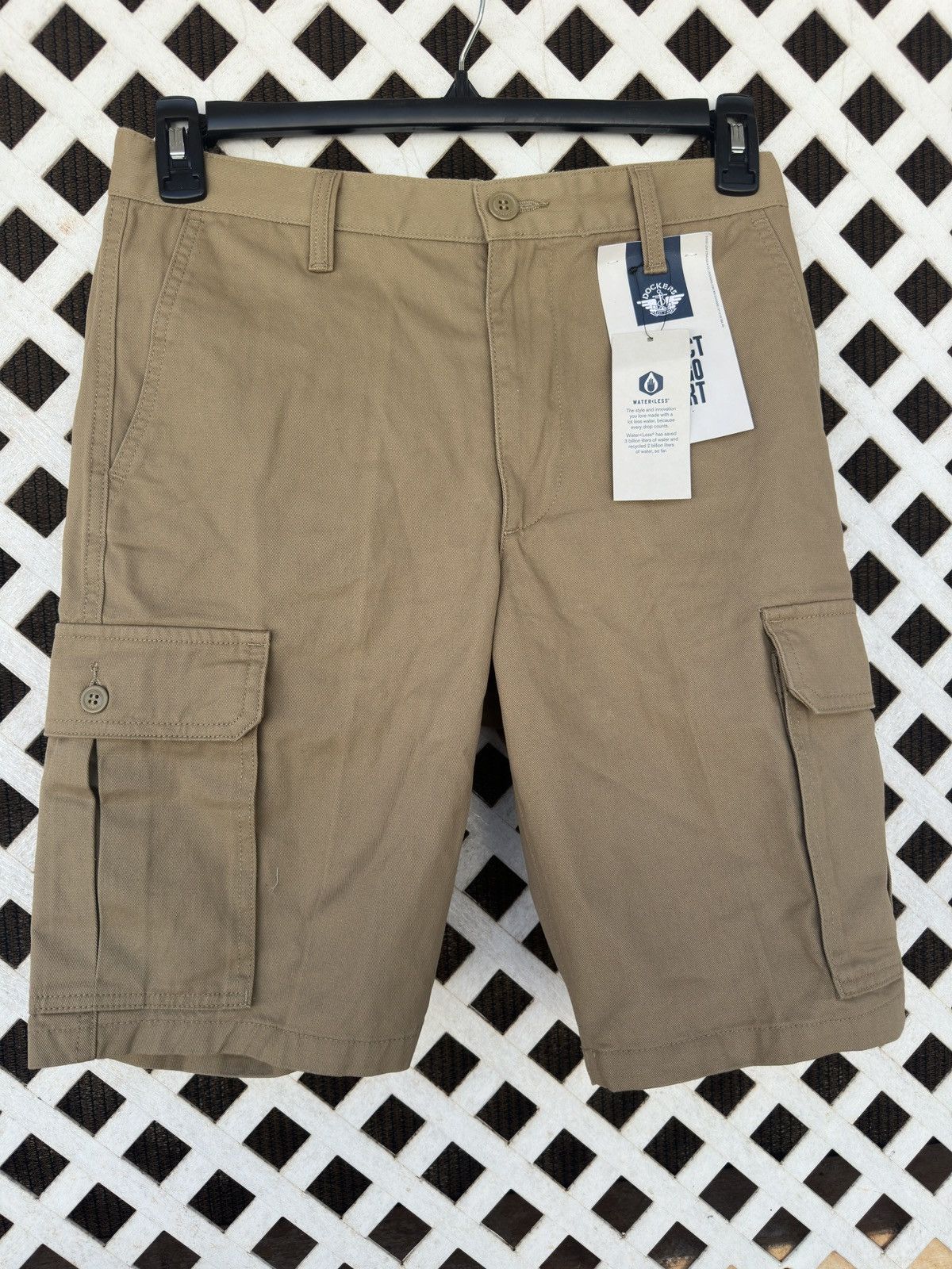 Dockers New Dockers Men's 30 Solid Khaki Cotton Cargo Shorts Size US 30 / EU 46 - 1 Thumbnail