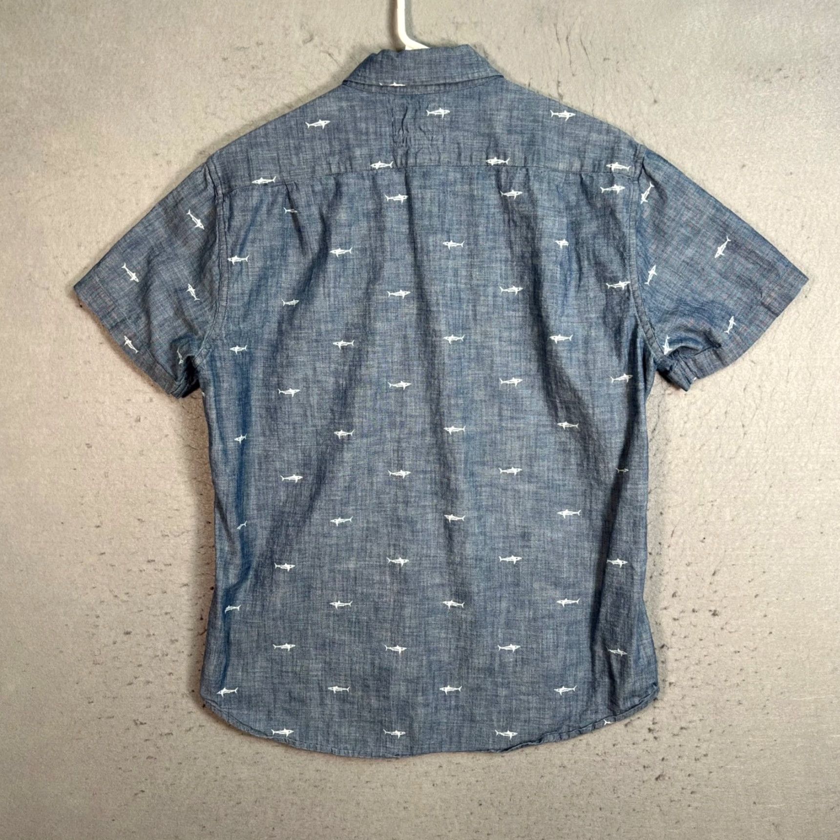 Bonobos Bonobos Shirt Mens Medium Chambray Button-Down Short Sleeve Slim Fit Casual Shark Print Blue Size US M / EU 48-50 / 2 - 2 Thumbnail