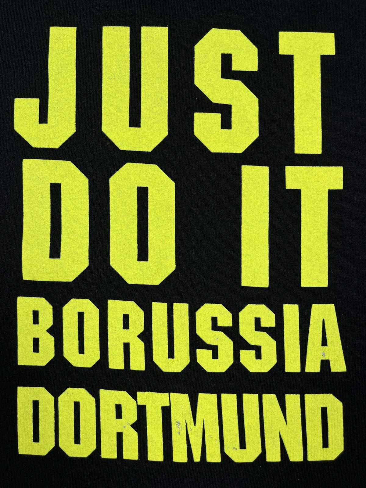 Nike Vintage Nike Borussia Dortmund rare big logo tee 90’s Size US S / EU 44-46 / 1 - 11 Thumbnail