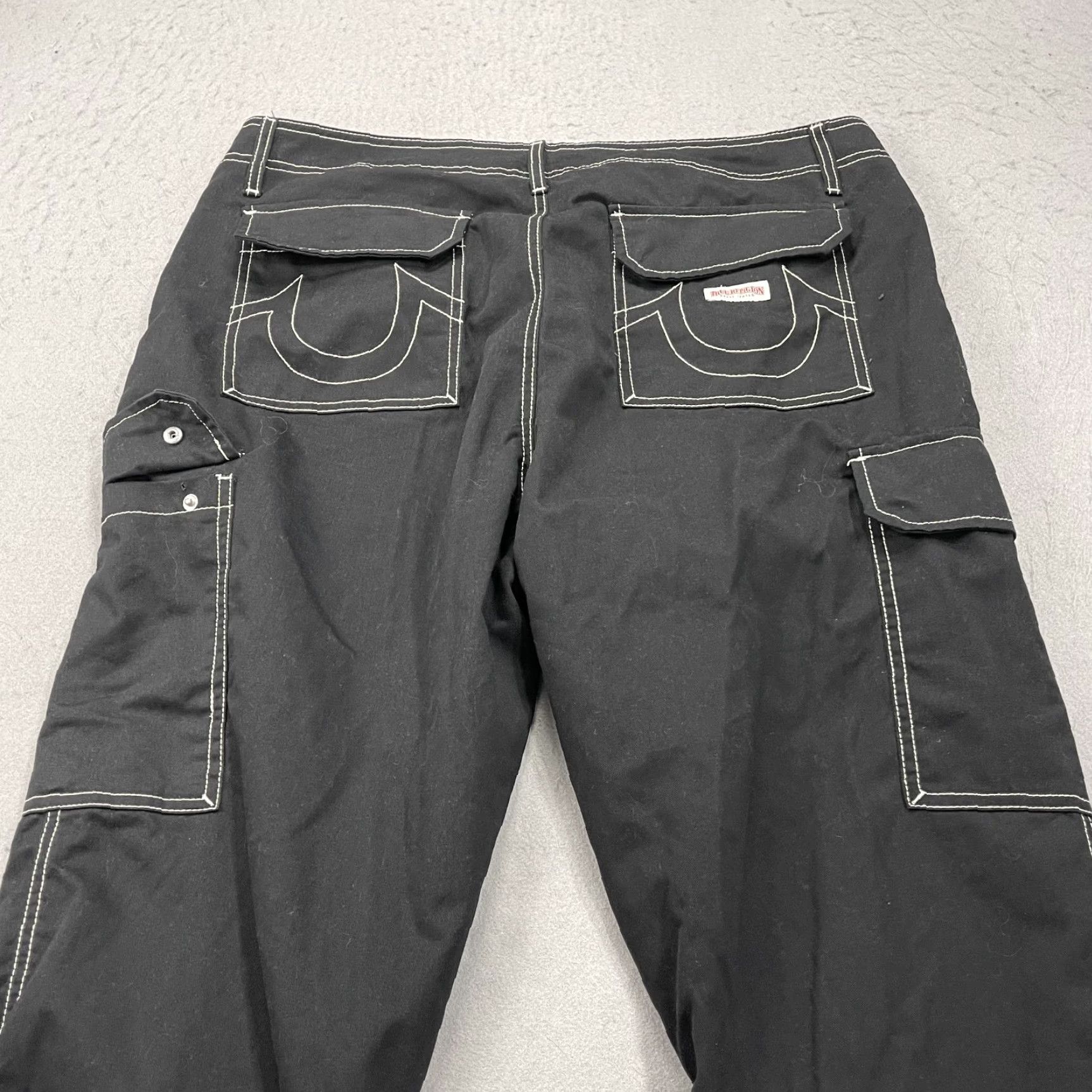 True Religion True Religion Pants Mens 36x32 Black Loose Cargo Pants Casual Skater Designer Size US 36 / EU 52 - 7 Thumbnail