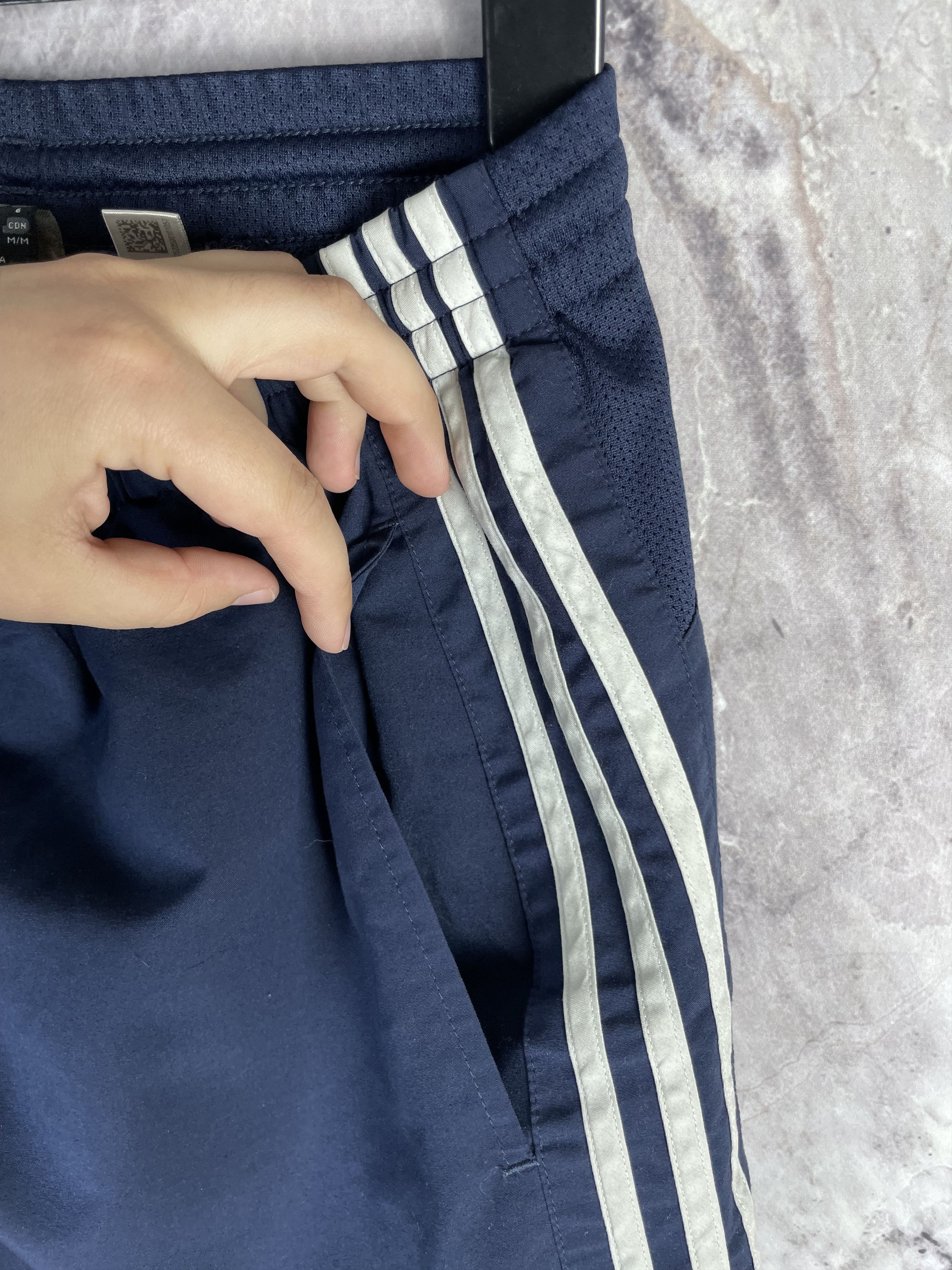 Adidas Adidas Vintage New Castle Shorts 90s Size US 32 / EU 48 - 9 Thumbnail