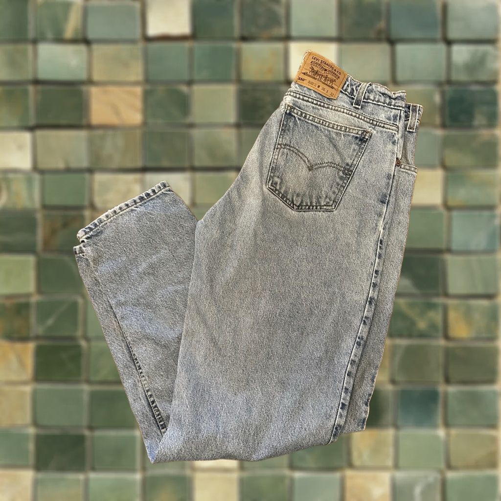 Levi's VINTAGE Levis 550 Jeans 36x32 Regular Men Blue Denim Size US 36 / EU 52 - 1 Thumbnail