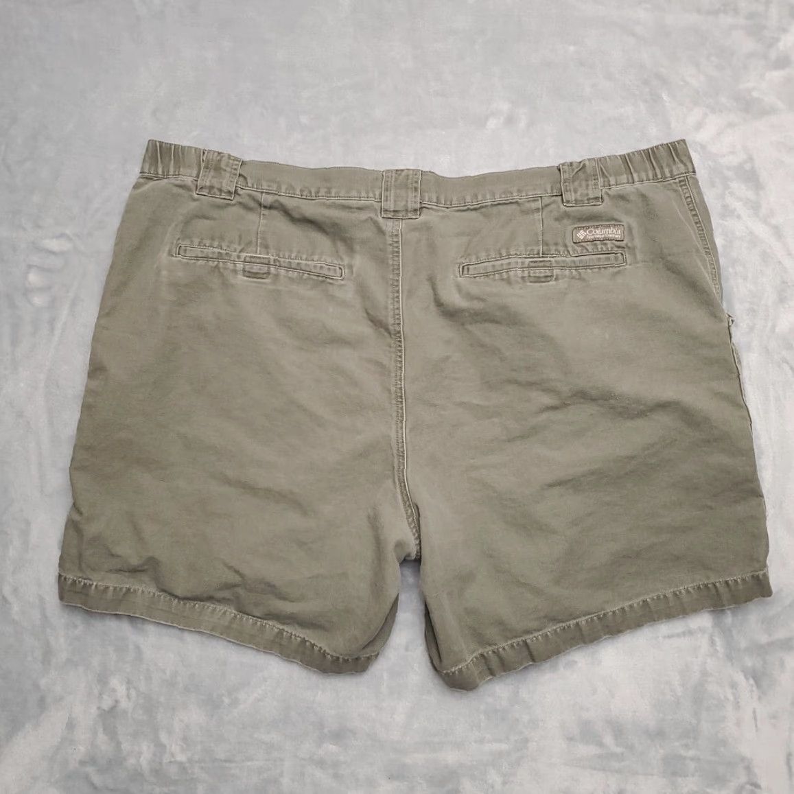 Vintage Columbia Shorts Mens XXL Green Canvas Cargo Outdoors Hike Fish Walk Casual Pants Regular Waist 42 Mens Size US 42 / EU 58 - 4 Thumbnail