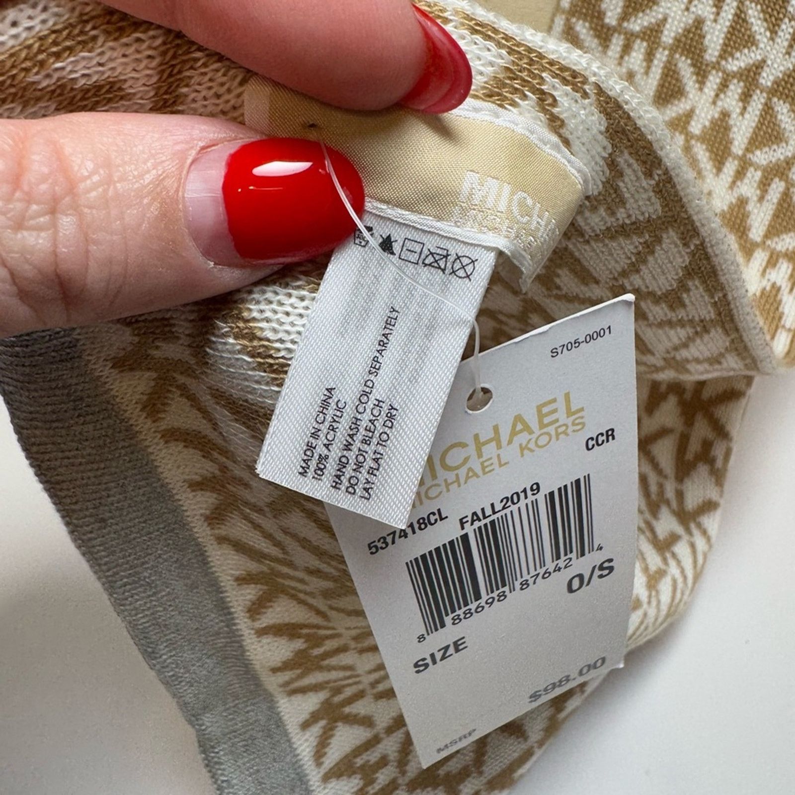 Michael Kors Michael Kors Winter Scarf Beige White Monogram MK Designer Size ONE SIZE - 3 Thumbnail
