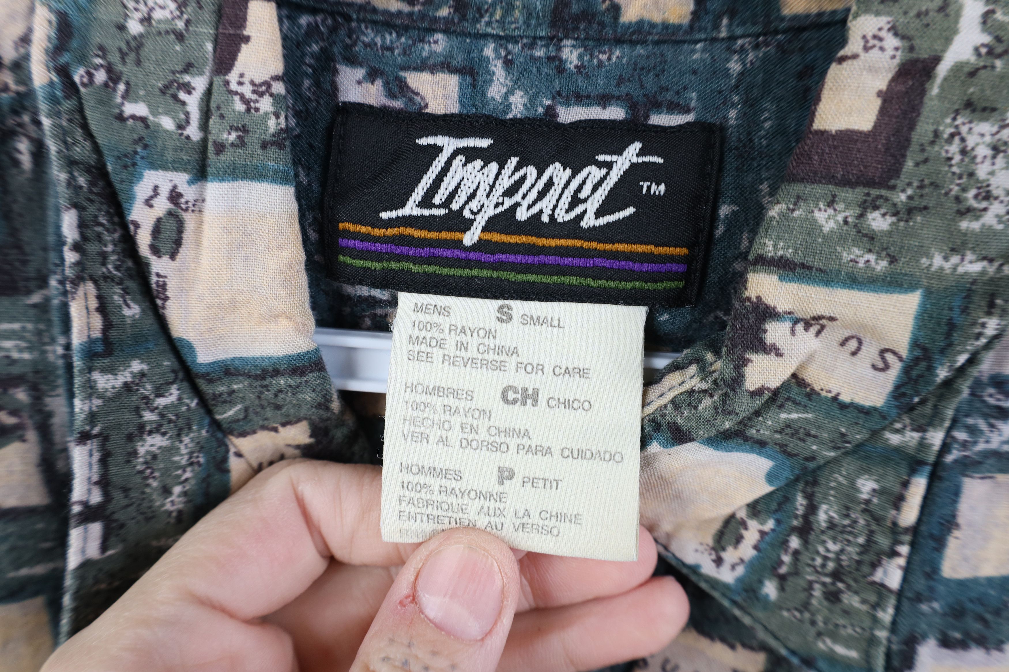 Vintage Vintage 90s Streetwear Rayon Gabardine Collared Button Shirt Size US S / EU 44-46 / 1 - 7 Thumbnail