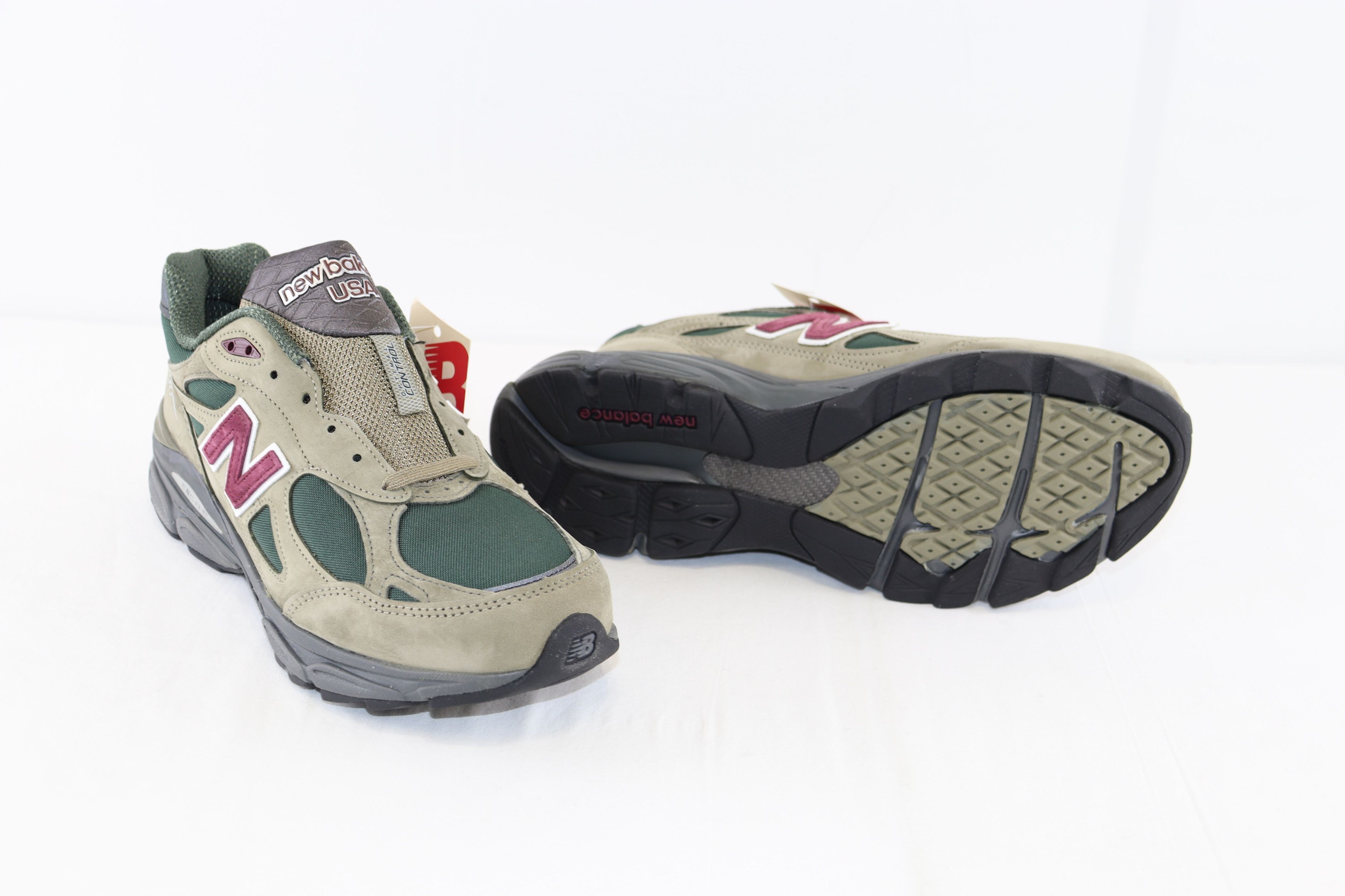 New Balance o1rshd1 990 V3 sneakers in Green/Purple Size US 10 / EU 43 - 8 Thumbnail