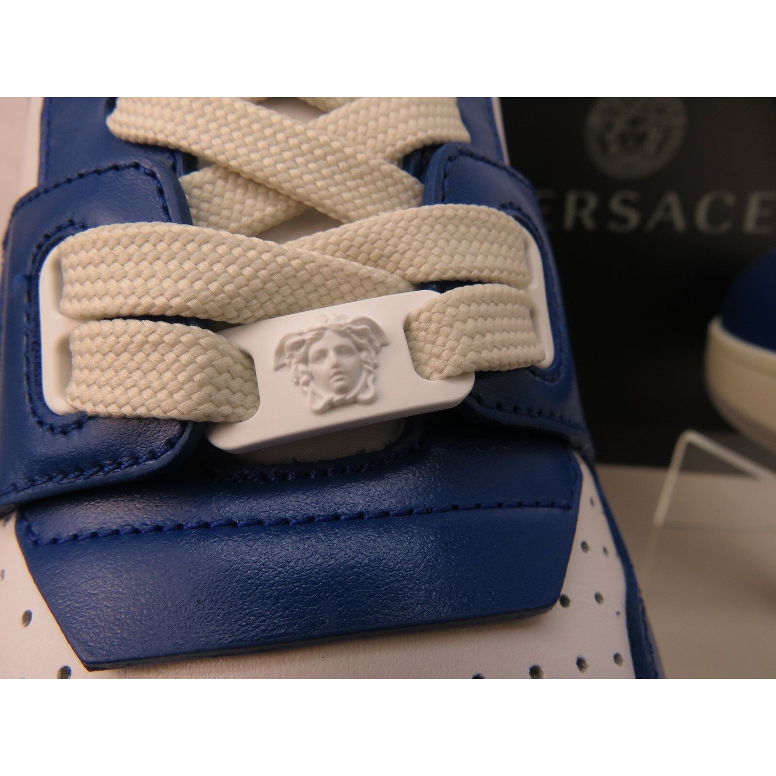 Versace VERSACE BLUE WHITE LEATHER MEDUSA HEAD LOW SNEAKERS 11 44 IT Size US 11 / EU 44 - 3 Thumbnail