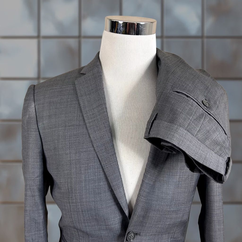 Express Express Gray Wool Blend Suit 38R Two Button Vented Photographer Slim Fit 32x30 Mens Size 38R - 1 Thumbnail