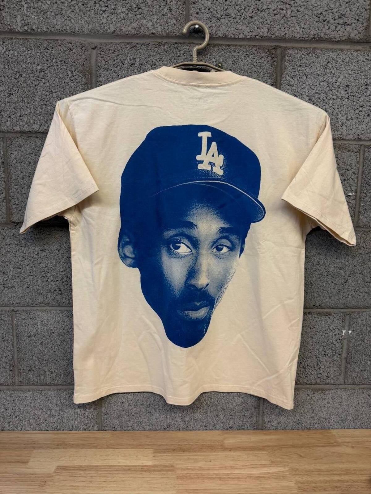 Chase Authentics Y2K Kobe Bryant #8 LA Dodgers T-Shirt Cream Lakers Size L Size ONE SIZE - 2 Thumbnail