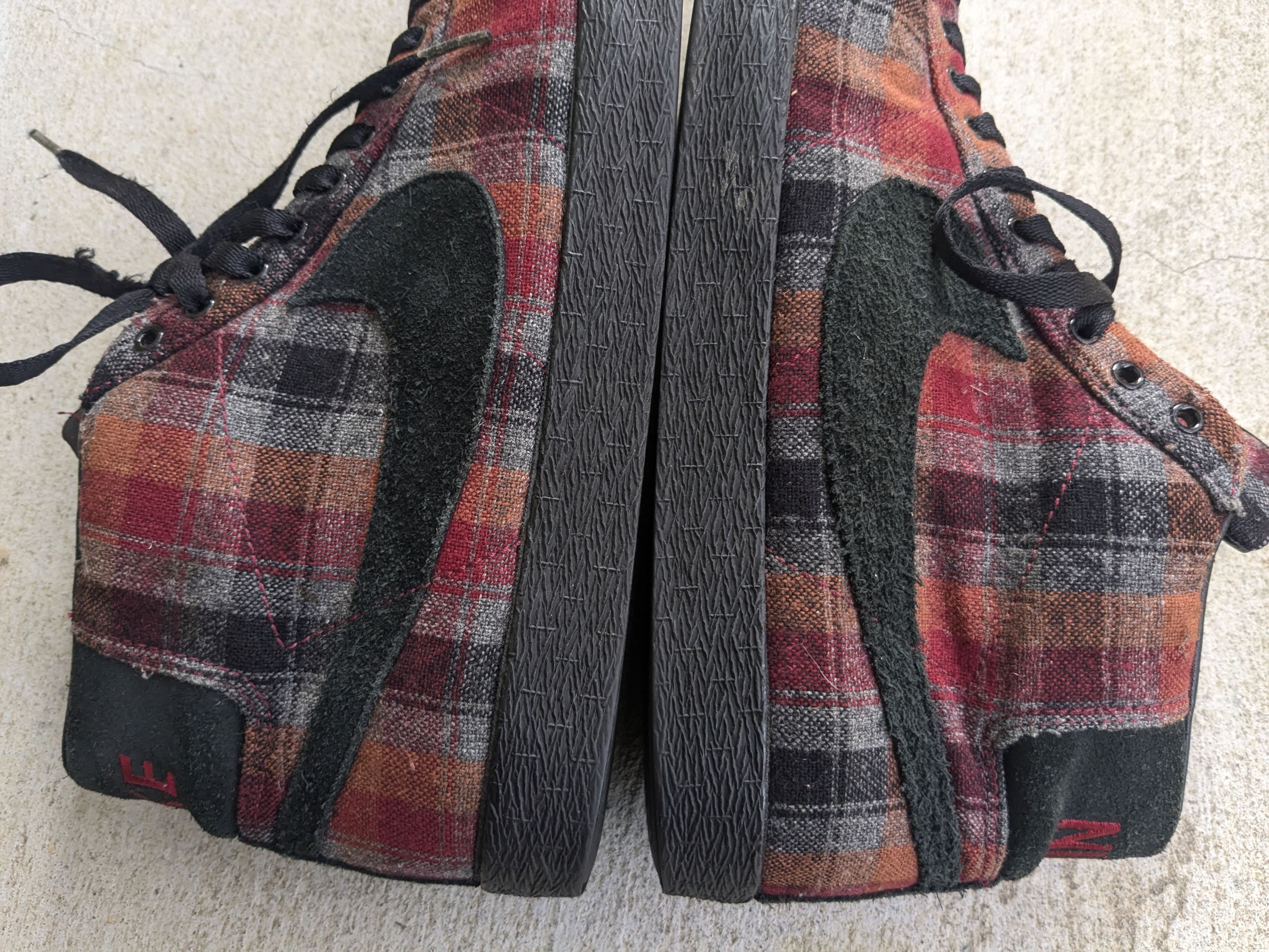 Nike NIKE SB BLAZER HIGH PRM Todd Jordan 310801-601 Plaid Size US 10.5 / EU 43-44 - 9 Thumbnail