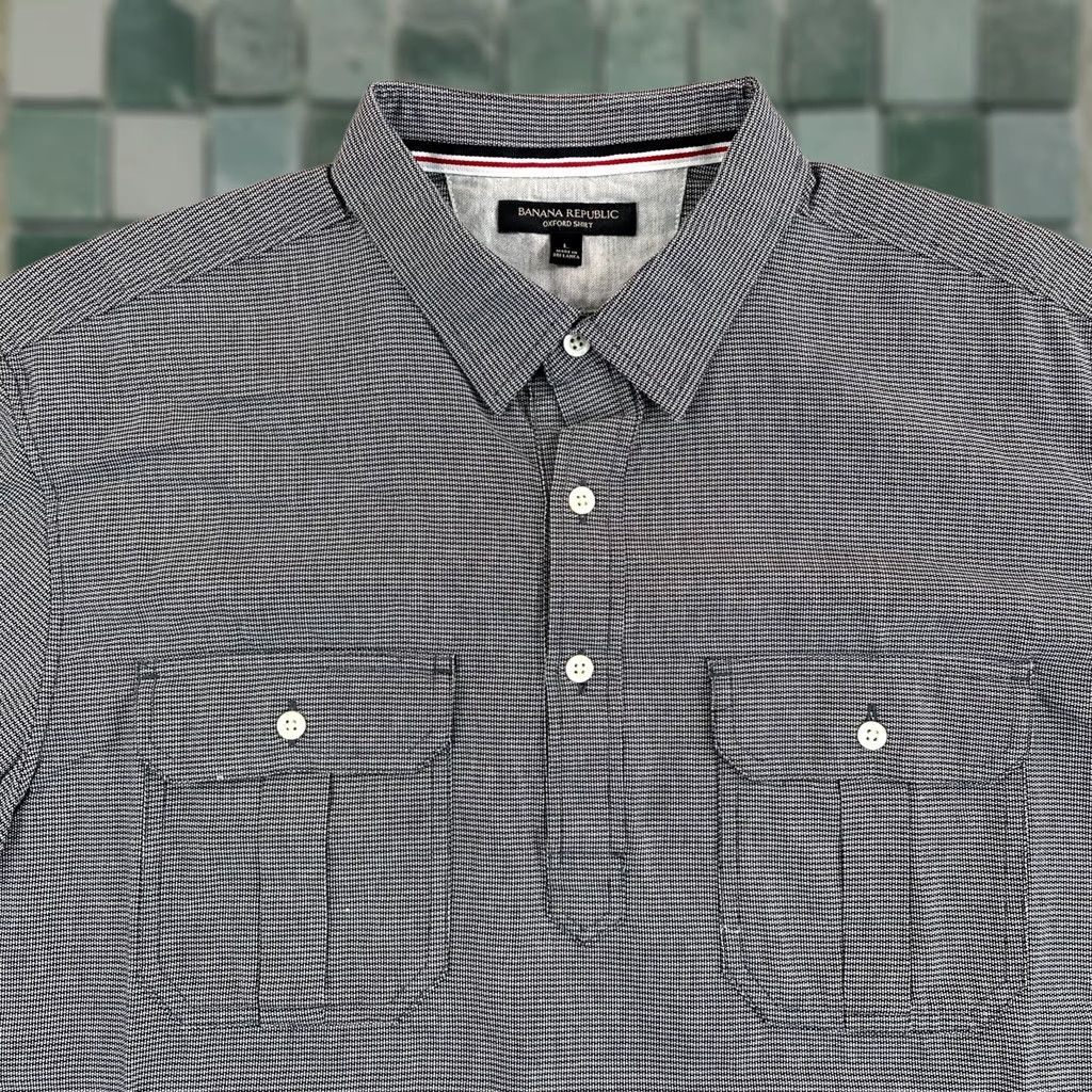 Banana Republic Banana Republic Oxford Shirt Men L Ox Black Double Pockets PopOver NWOT Shirt Regular Black Cotton Polo Mens Size US L / EU 52-54 / 3 - 1 Thumbnail