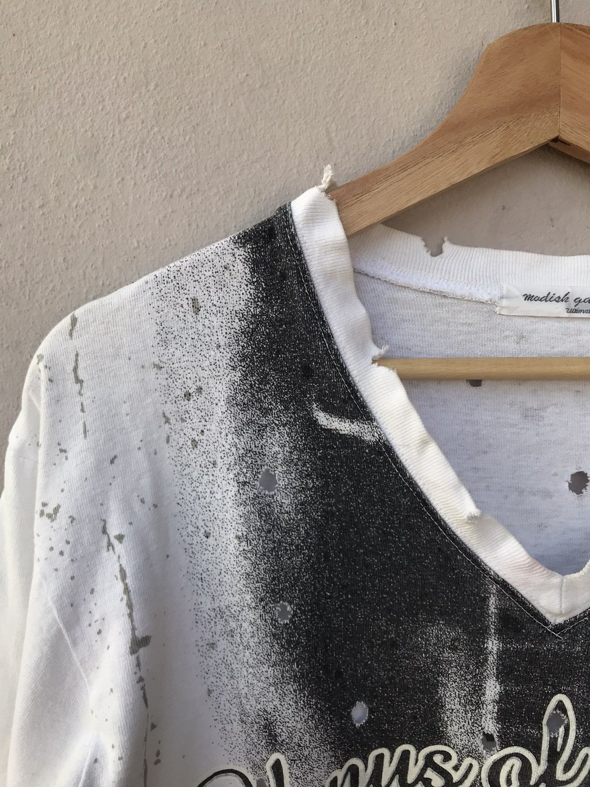 Japanese Brand Thrashed ModishGaze Venus of Rock Distressed Longsleeve Tee Size US L / EU 52-54 / 3 - 8 Thumbnail