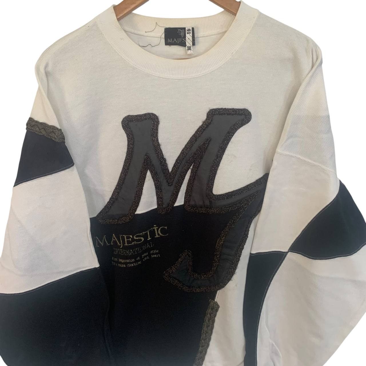 Majestic Vintage Majestic Sweatshirt Luxury Rare Black White XXL Size US XXL / EU 58 / 5 - 3 Thumbnail