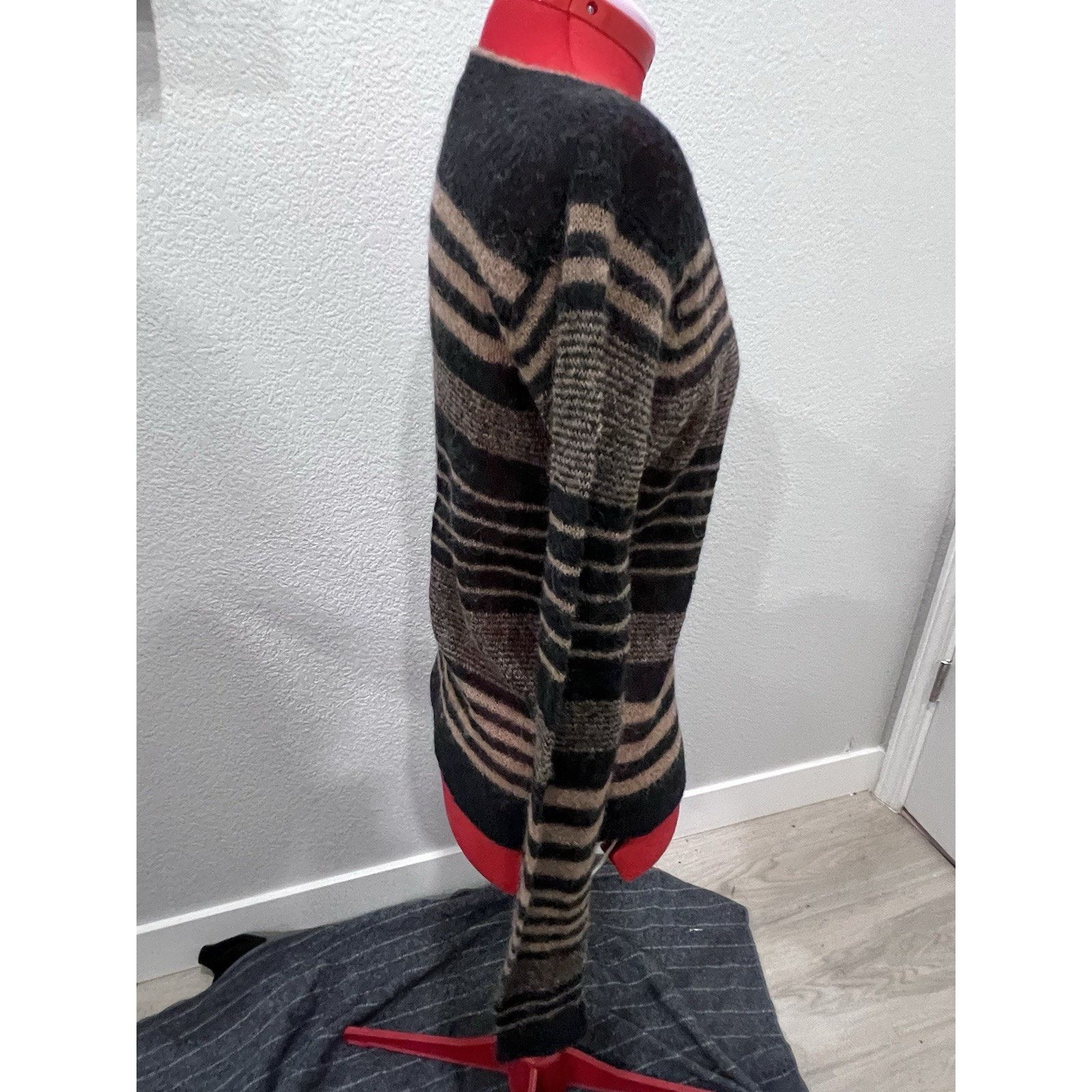 Acne Studios Acne StudiosBlack and Brown Striped ScoopNeck Crewneck Size M / US 6-8 / IT 42-44 - 5 Thumbnail