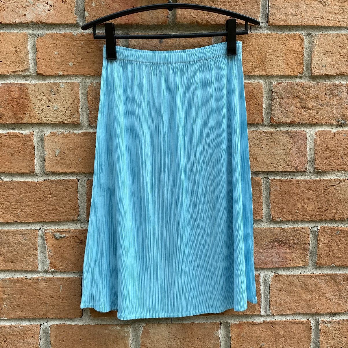 Coneco Sky Blue Pleated Elastic-Waist Skirt