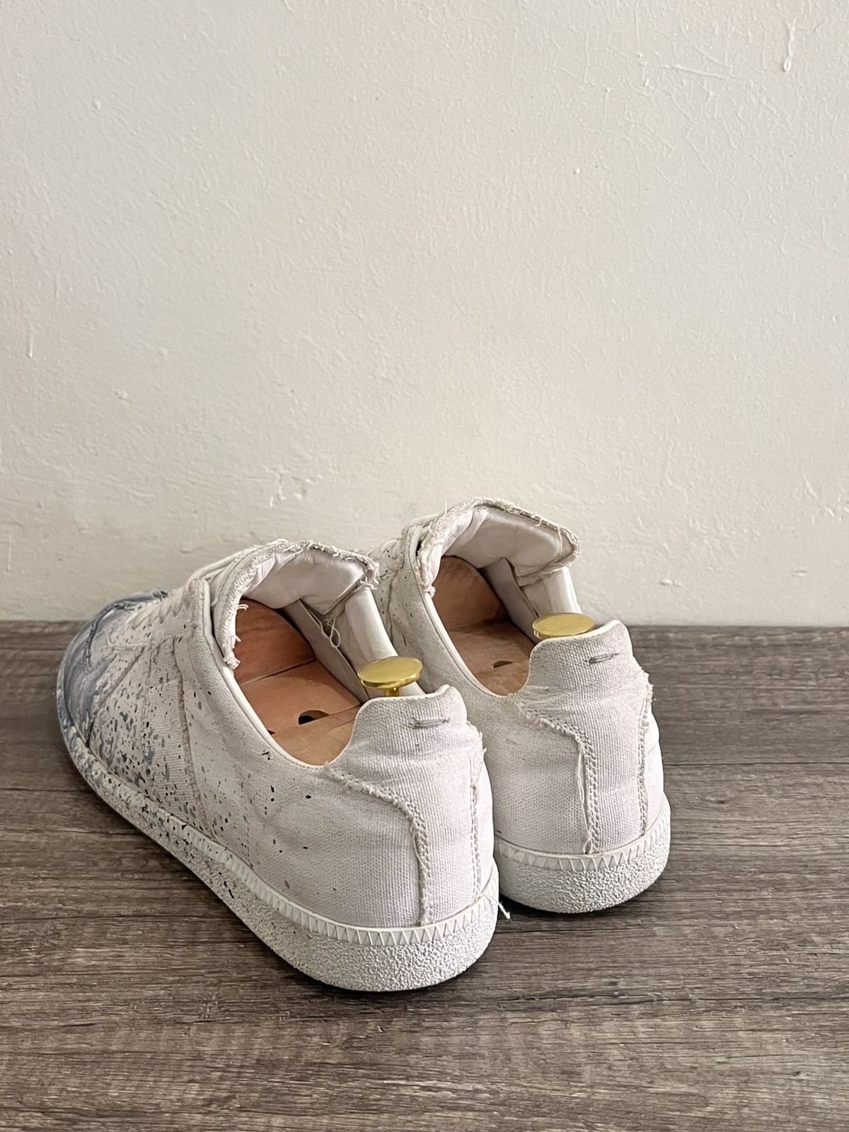 Maison Margiela Paint Splatter Gats White/Blue Size US 10.5 / EU 43-44 - 7 Thumbnail