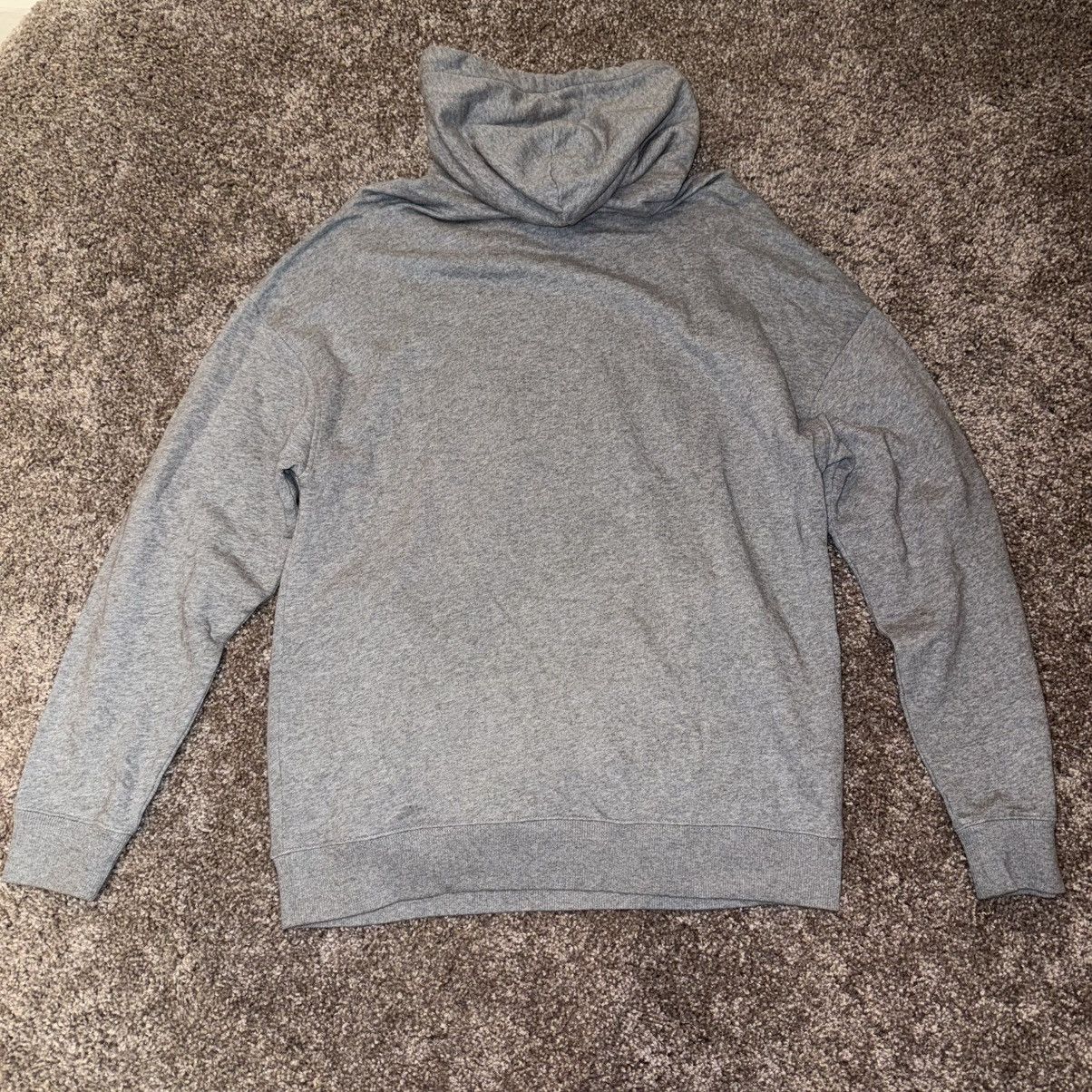 Givenchy Givenchy Paris size M hooded sweatshirt silver embossed Size US M / EU 48-50 / 2 - 8 Thumbnail