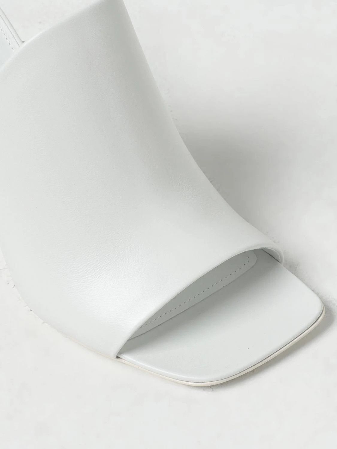 Salvatore Ferragamo o1s1rm0724 Leather Stiletto Mules in White Size US 6.5 / IT 36.5 - 2 Thumbnail