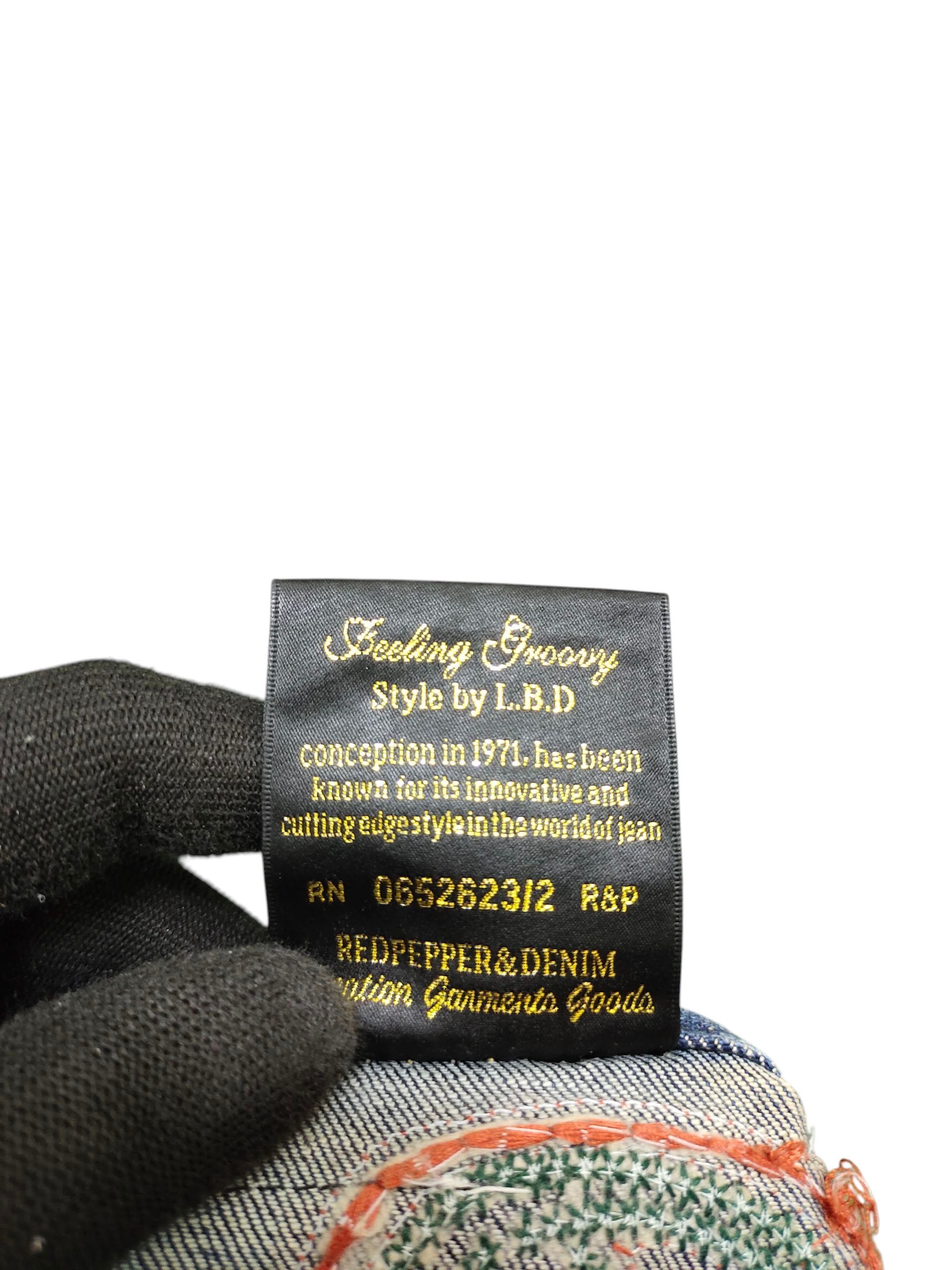 Le Grande Bleu (L.G.B.) Flare Jeans Red Pepper Embroid Distress Bootcut Low Rise Y2k Size US 27 - 13 Thumbnail