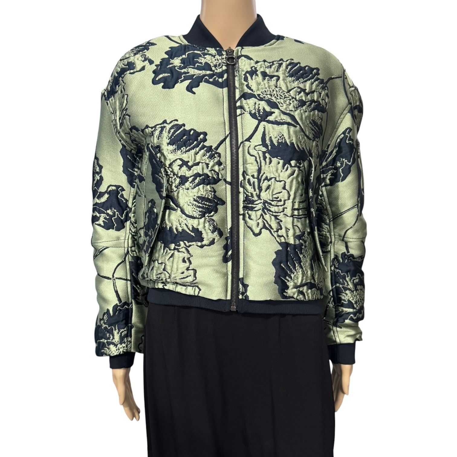 Salvatore Ferragamo Ferragamo Floral Bomber Jacket Size M / US 6-8 / IT 42-44 - 1 Thumbnail