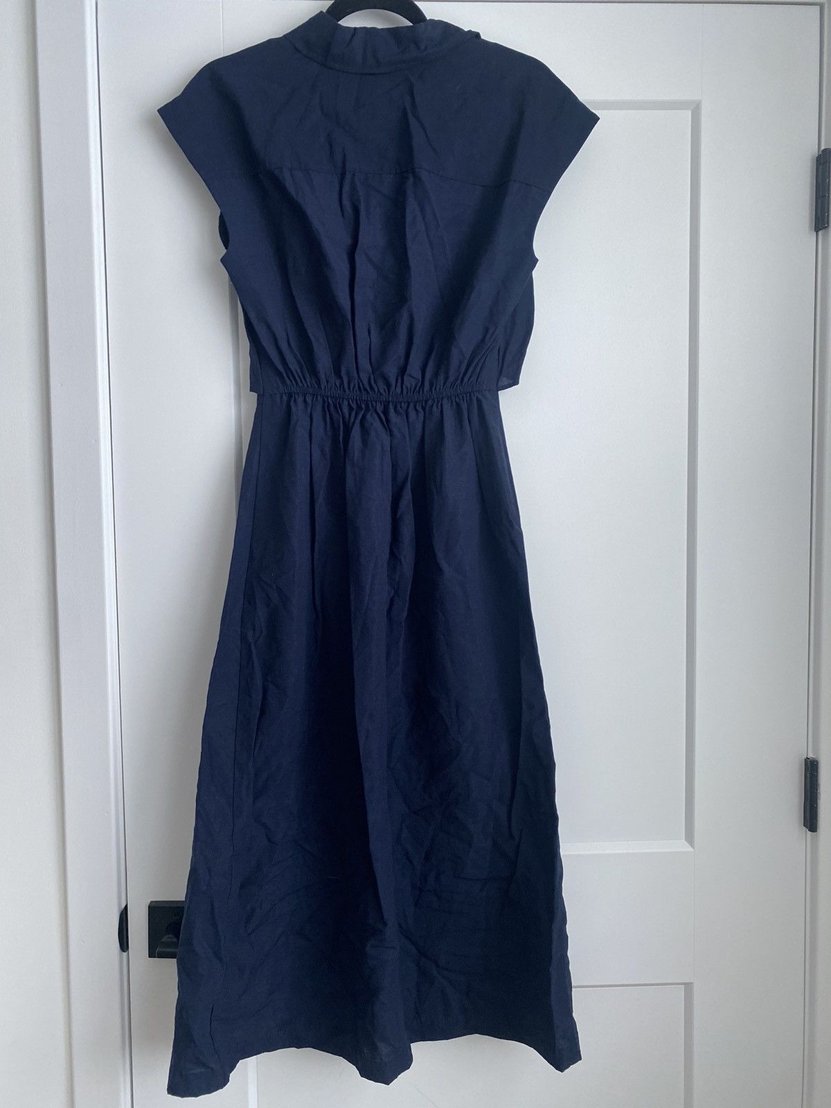 Old Navy OLD NAVY NWT women’s blue cut out waist button midi dress Size M / US 6-8 / IT 42-44 - 8 Thumbnail