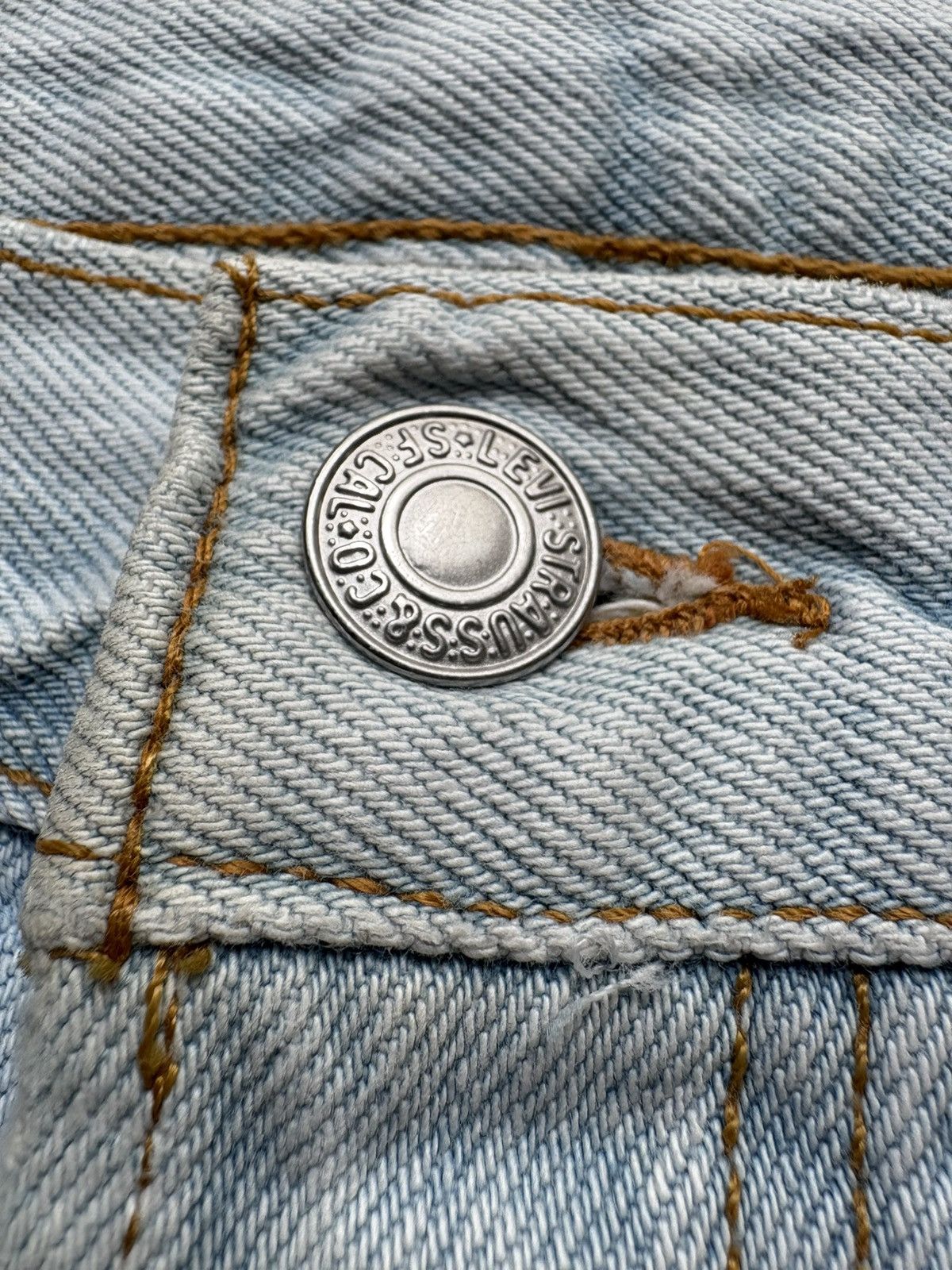 Levi's Levi's 501 Light Wash Made In USA Size US 30 / EU 46 - 18 Thumbnail
