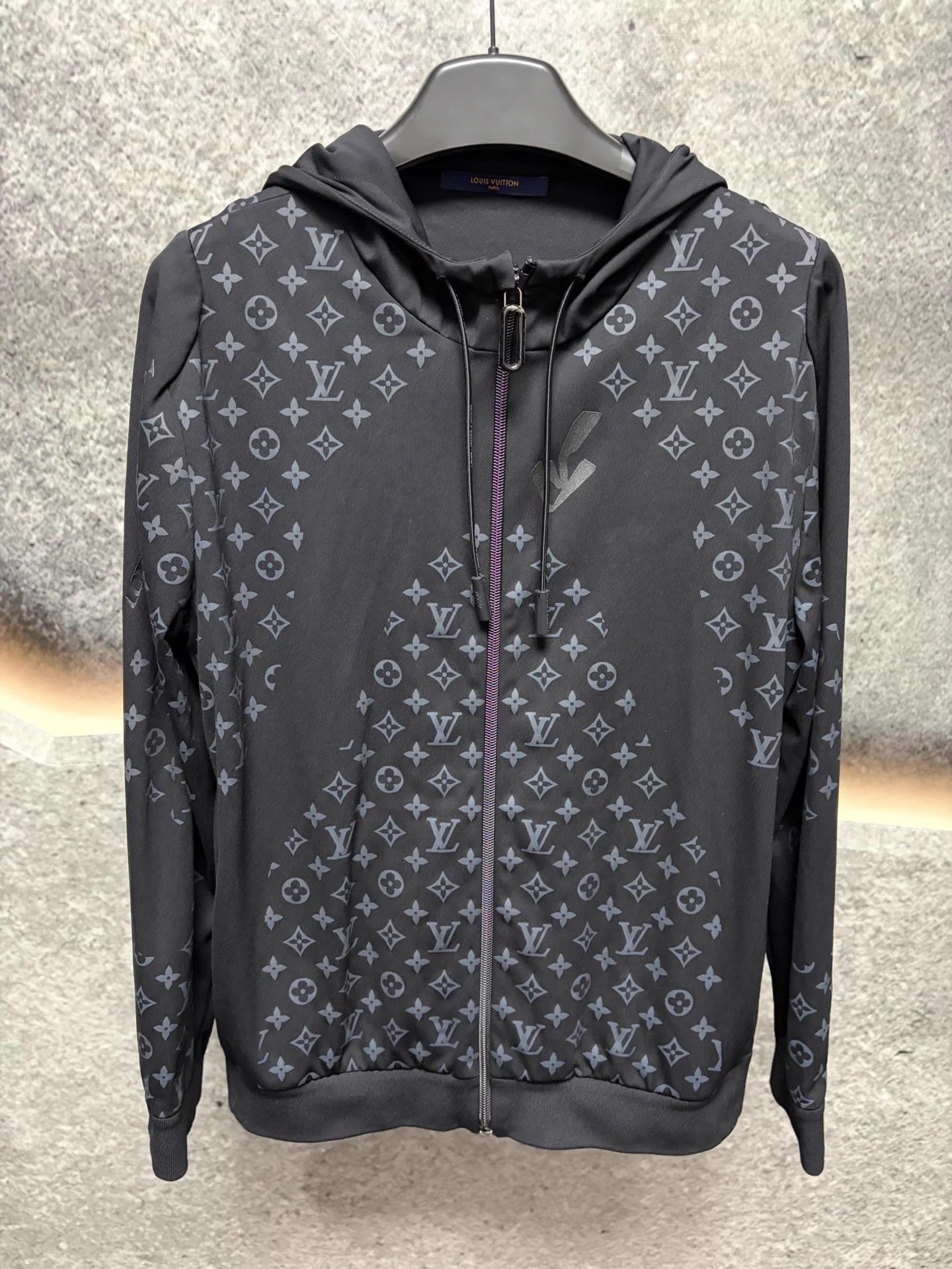 Louis Vuitton Louis Vuitton 2054 Thermal Hooded Jacket M Size US M / EU 48-50 / 2 - 1 Thumbnail