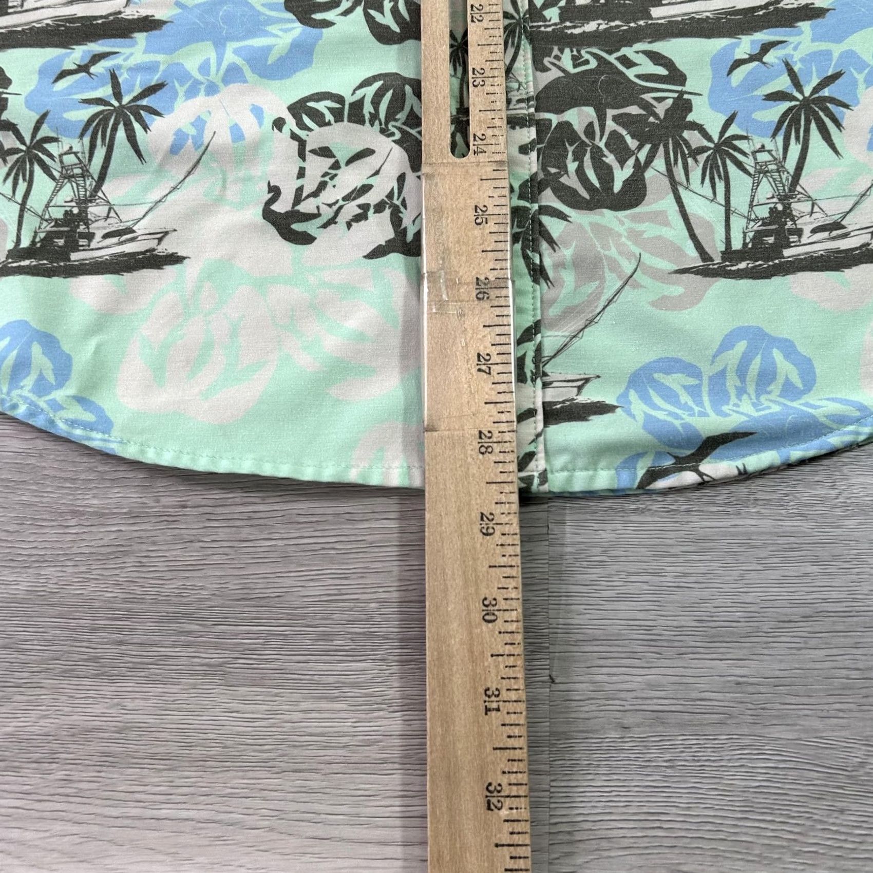 Vintage VINTAGE Huk Performance Fishing Shirt Mens Medium Mint Green Hawaiian Button Down Aloha Size US M / EU 48-50 / 2 - 6 Thumbnail