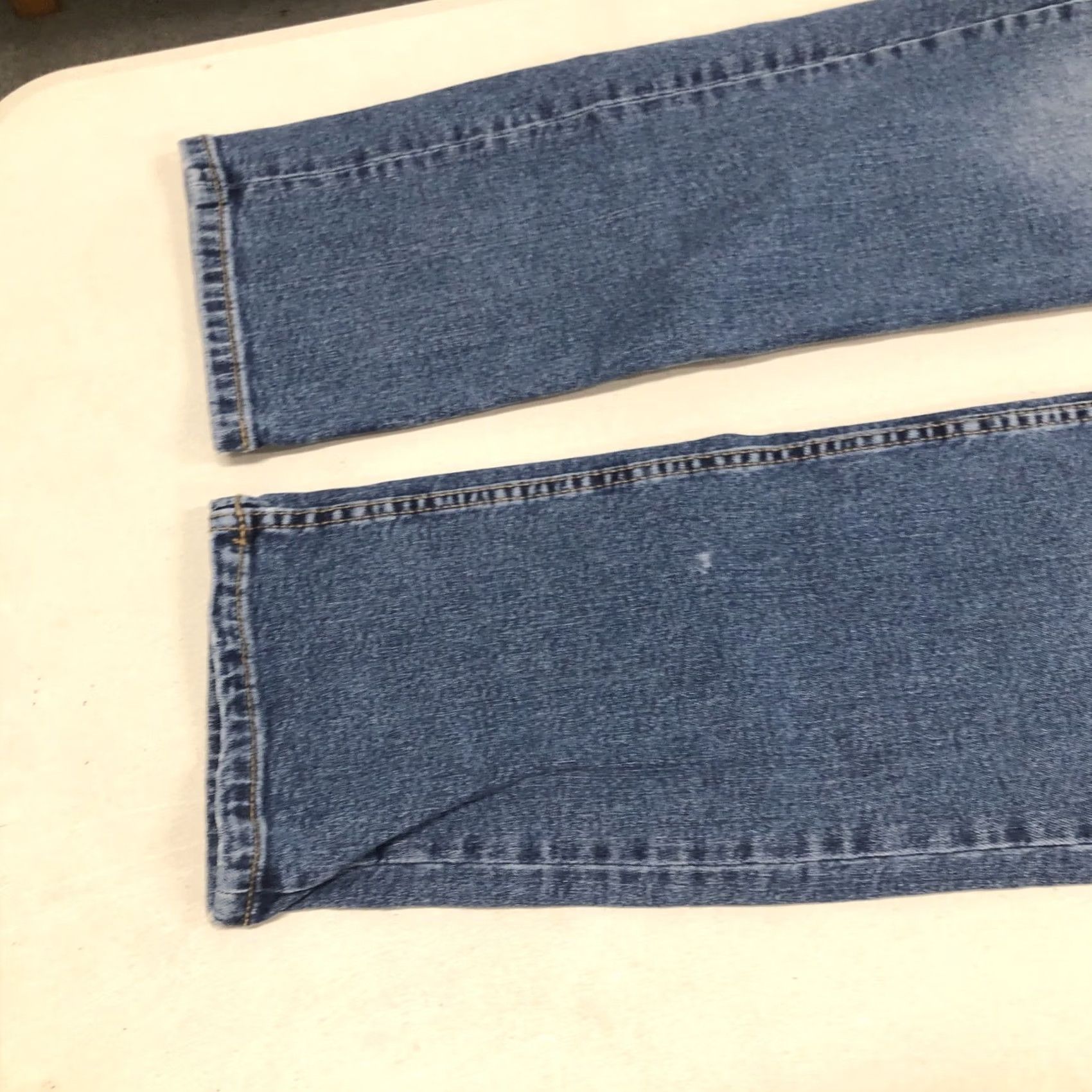 Chaps Chaps Men's Straight Jeans Blue 34x33 Regular 100% Cotton High-Quality Denim Darker Wash Belt Loops Zip 5-Pocket Logo Size US 34 / EU 50 - 3 Thumbnail