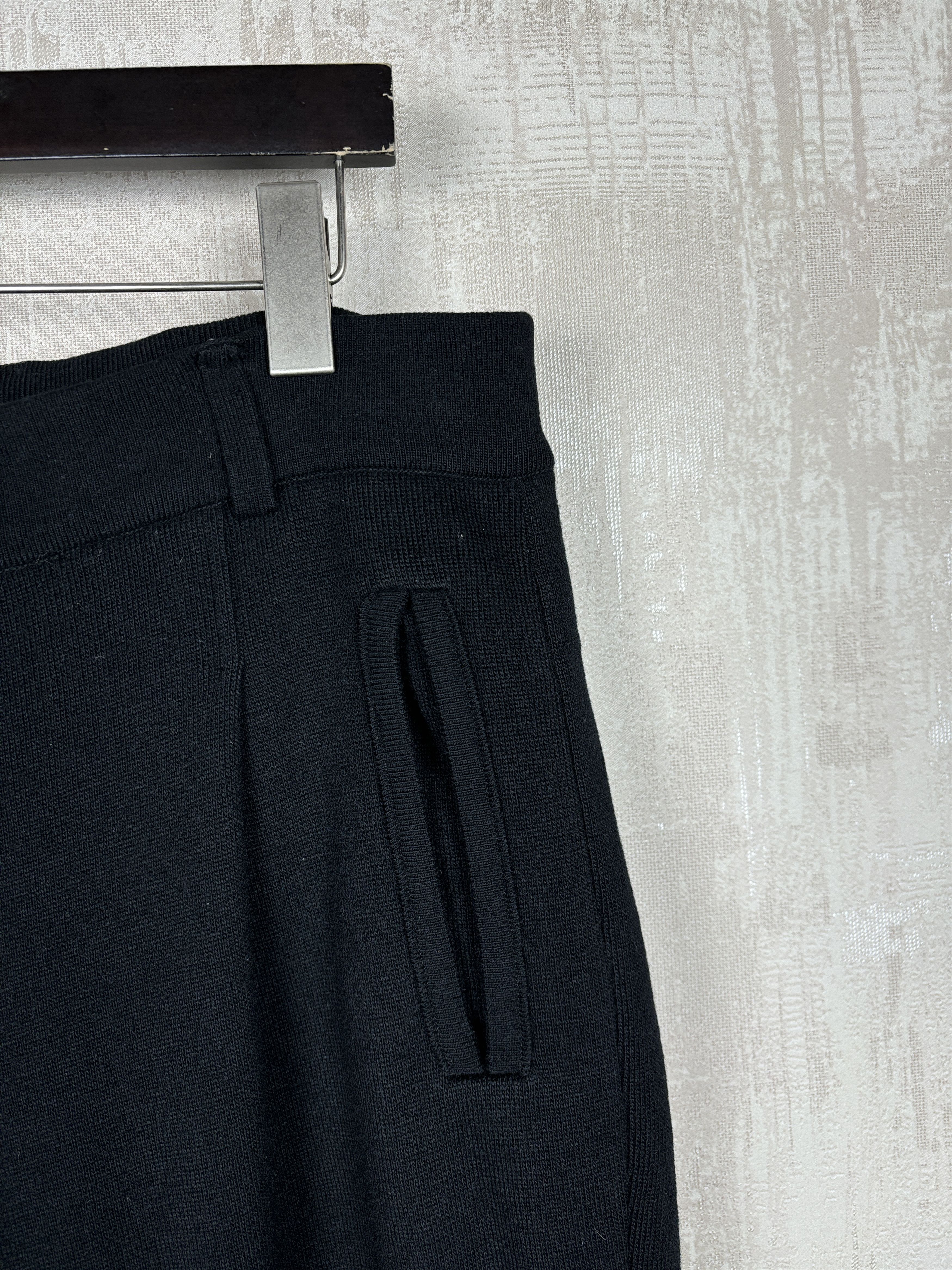 Dolce & Gabbana Dolce & Gabbana Wool Pants Joggers Size US 32 / EU 48 - 6 Thumbnail