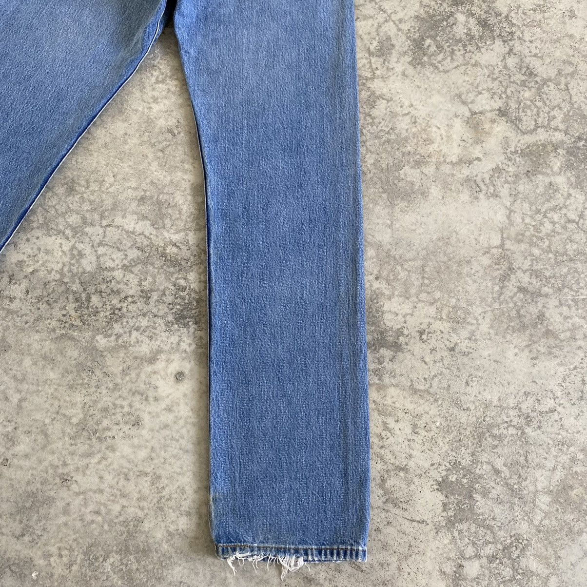 Levi's Vintage Levis 501 Stonewashed Powder Blue Denim Jeans Size US 30 / EU 46 - 18 Thumbnail