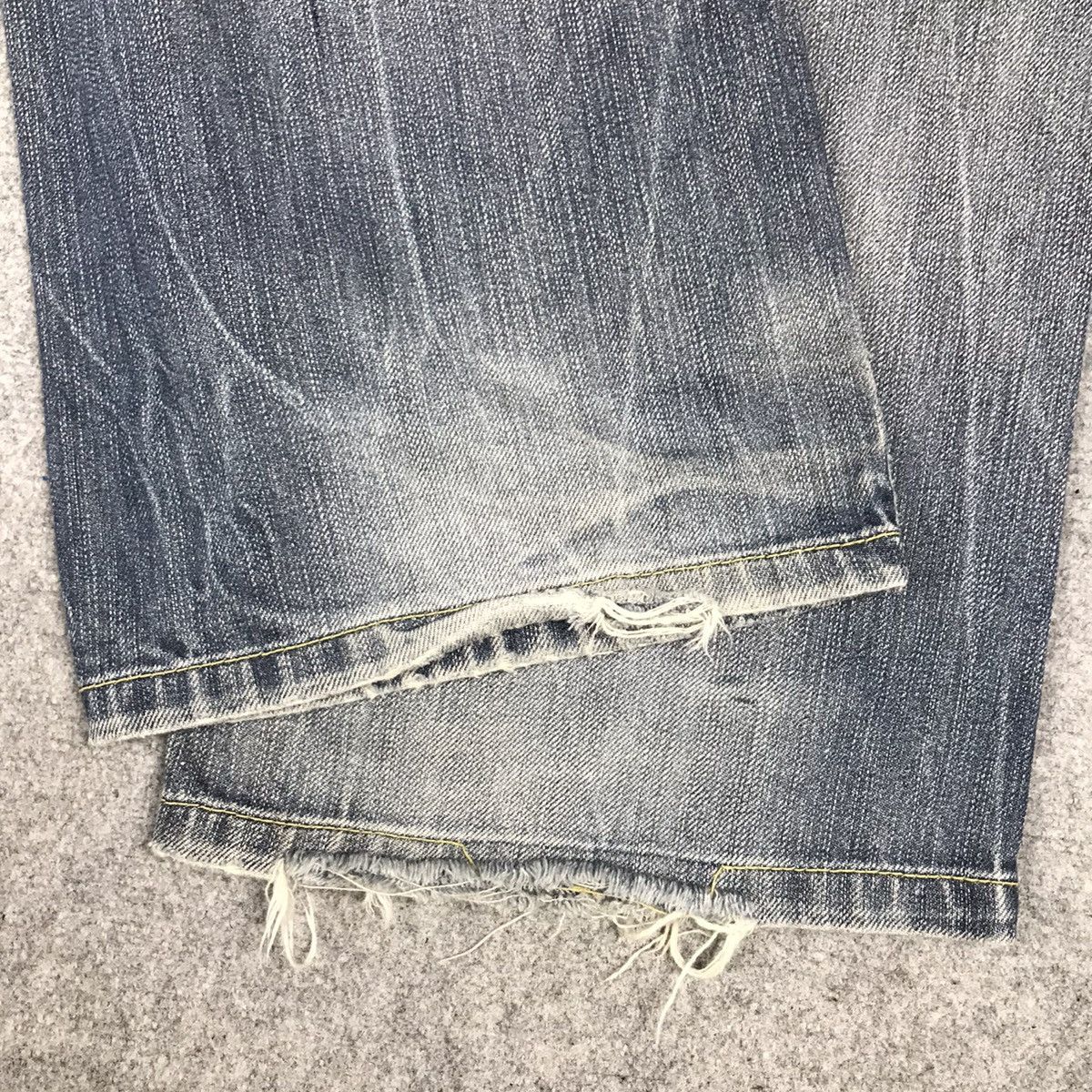 Japanese Brand DISTRESSED DENIM BAGGY RED PEPPER PANTS Size US 34 / EU 50 - 13 Thumbnail