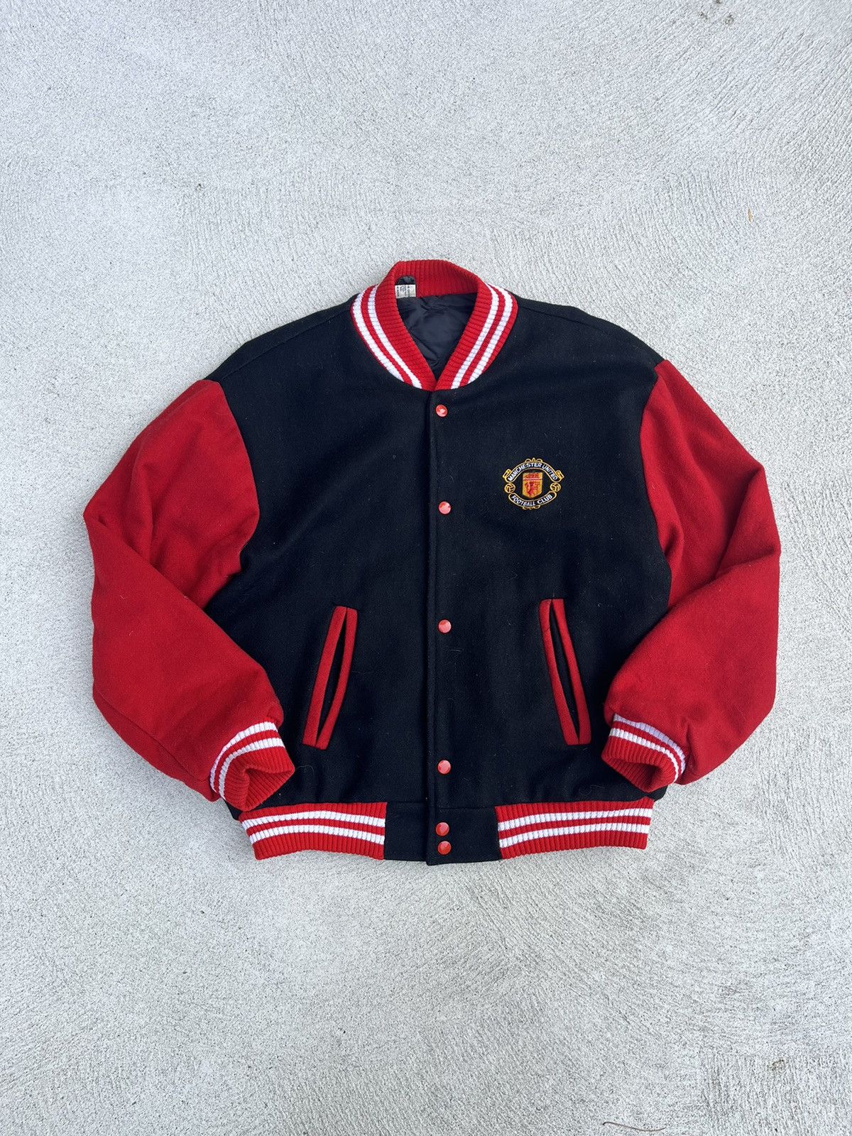 Vintage Vintage 1980s Manchester United Varsity Bomber Size US M / EU 48-50 / 2 - 1 Thumbnail