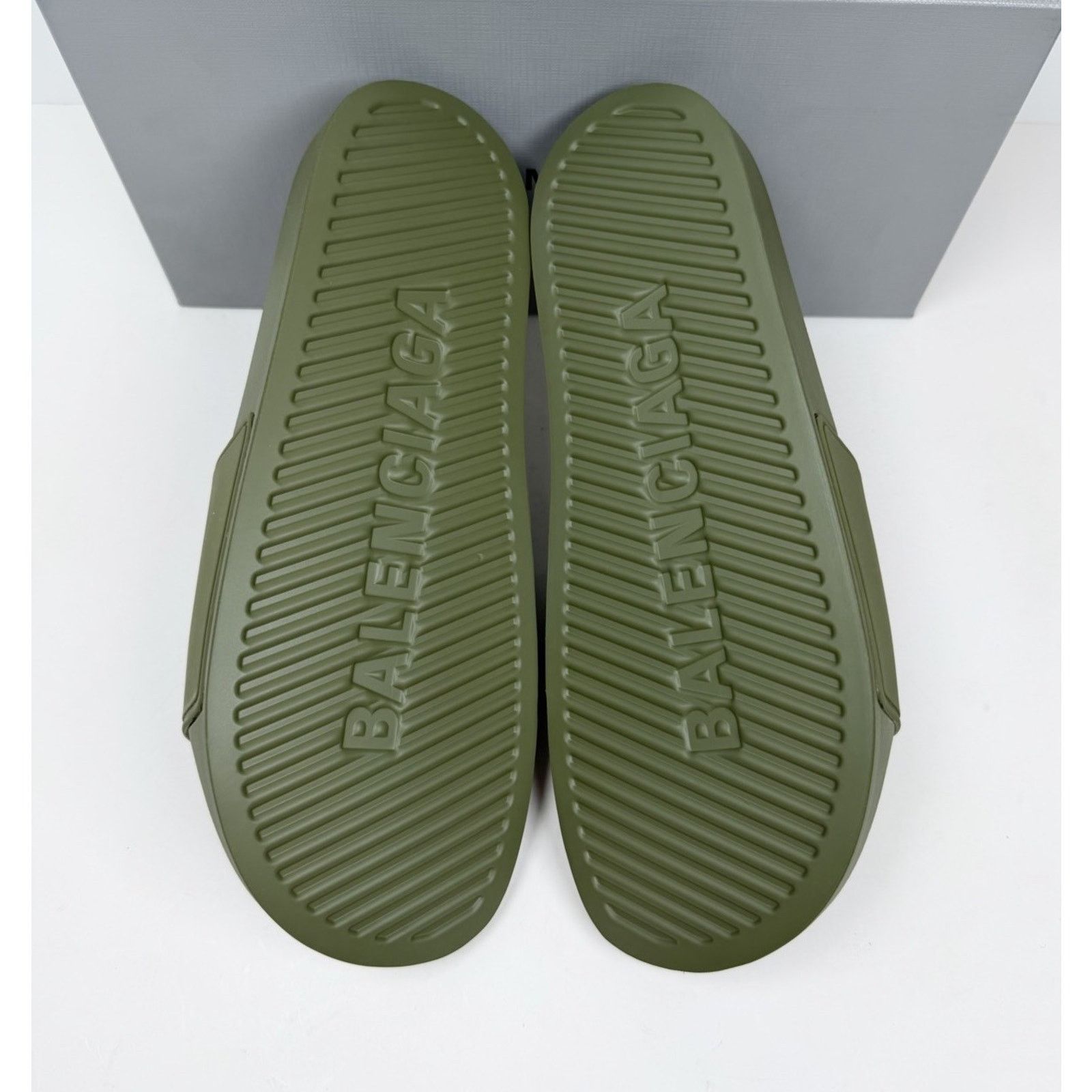 Balenciaga Size 41EU/8US - Balenciaga Olive Green Pool Slides NEW Size US 8 / EU 41 - 7 Thumbnail