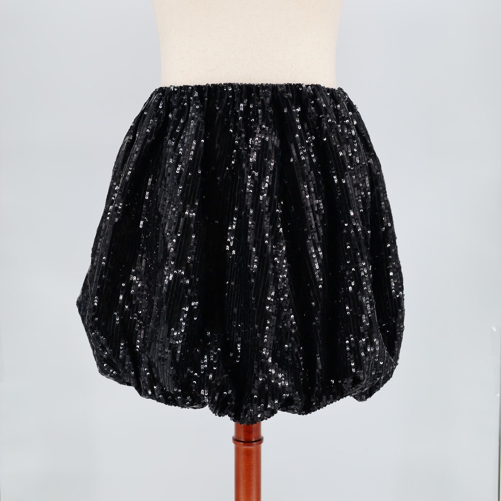 The Unbranded Brand Nichole Lynel Women Black Sequined Bubble Mini Skirt Size XL Size 34" / US 12 / IT 48 - 4 Thumbnail
