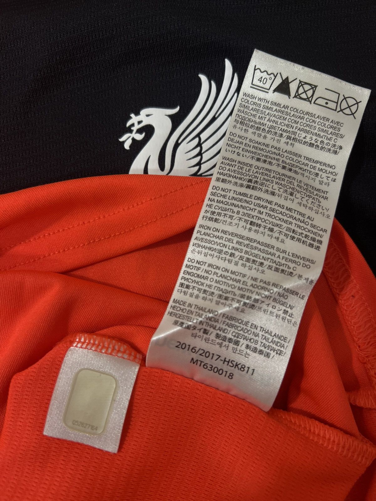 New Balance × Vintage LIVERPOOL 2016/2017 TRAINING FOOTBALL NEW BALANCE T-SHIRT Size US M / EU 48-50 / 2 - 4 Thumbnail