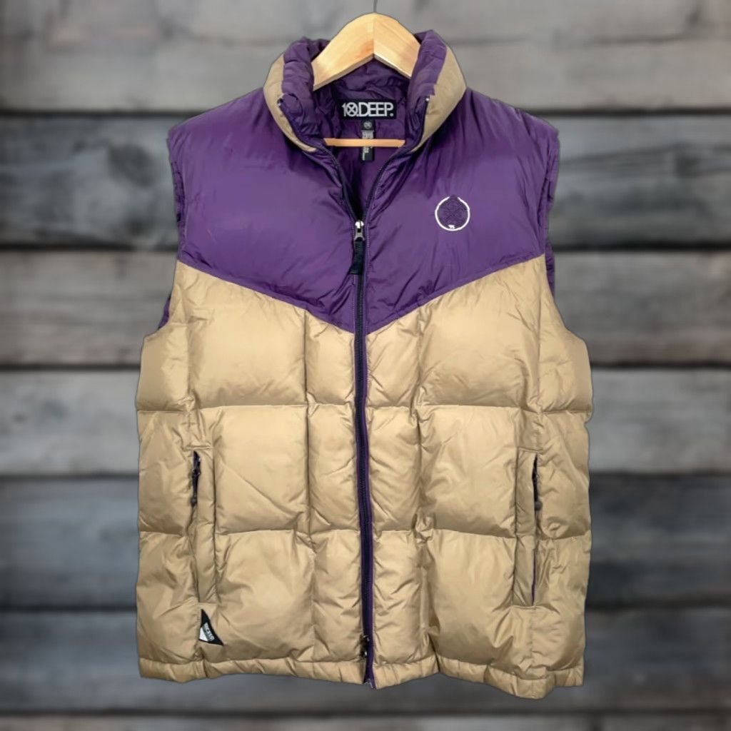 Vintage VINTAGE 10.Deep Puffer Vest Men 2XL Beige Purple Quilted Down Insulated Short Zip Pockets Hip Hop Streetwear Size US XXL / EU 58 / 5 - 1 Thumbnail