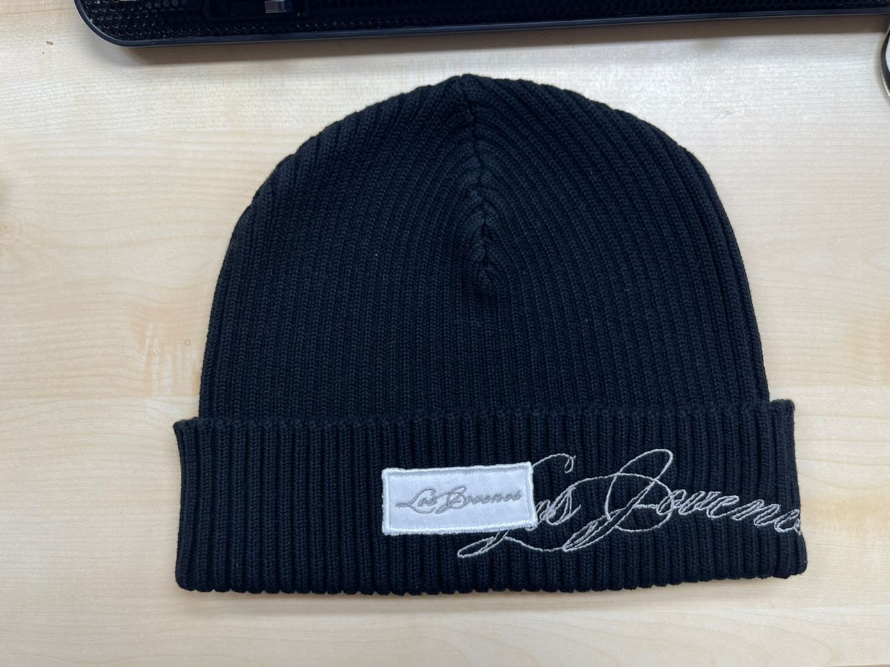 Designer Los Jovenes Knitted Tag Beanie Size ONE SIZE - 1 Preview