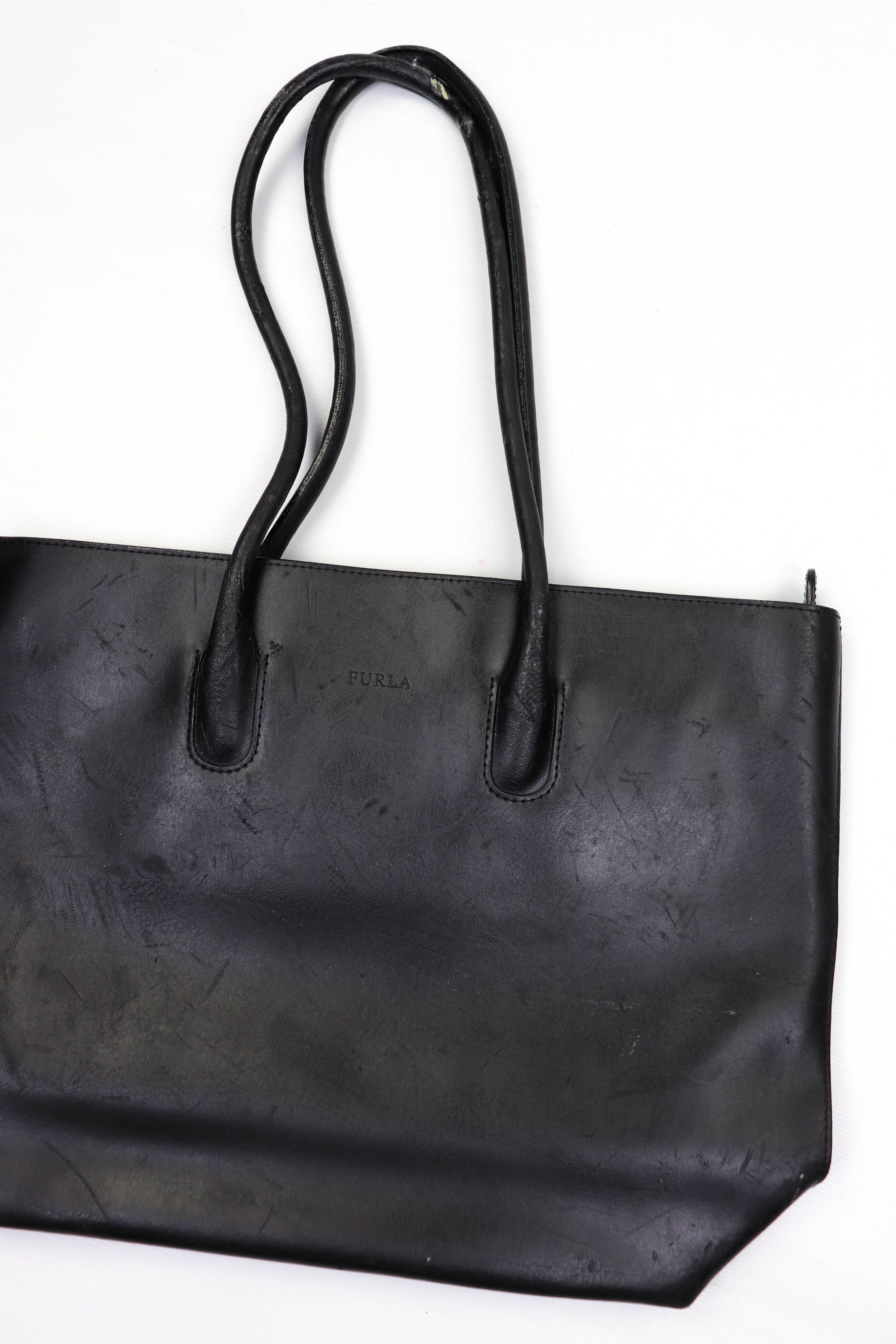 Furla FURLA Vintage Distressed Black Leather Hand Shoulder Bag Size ONE SIZE - 7 Thumbnail