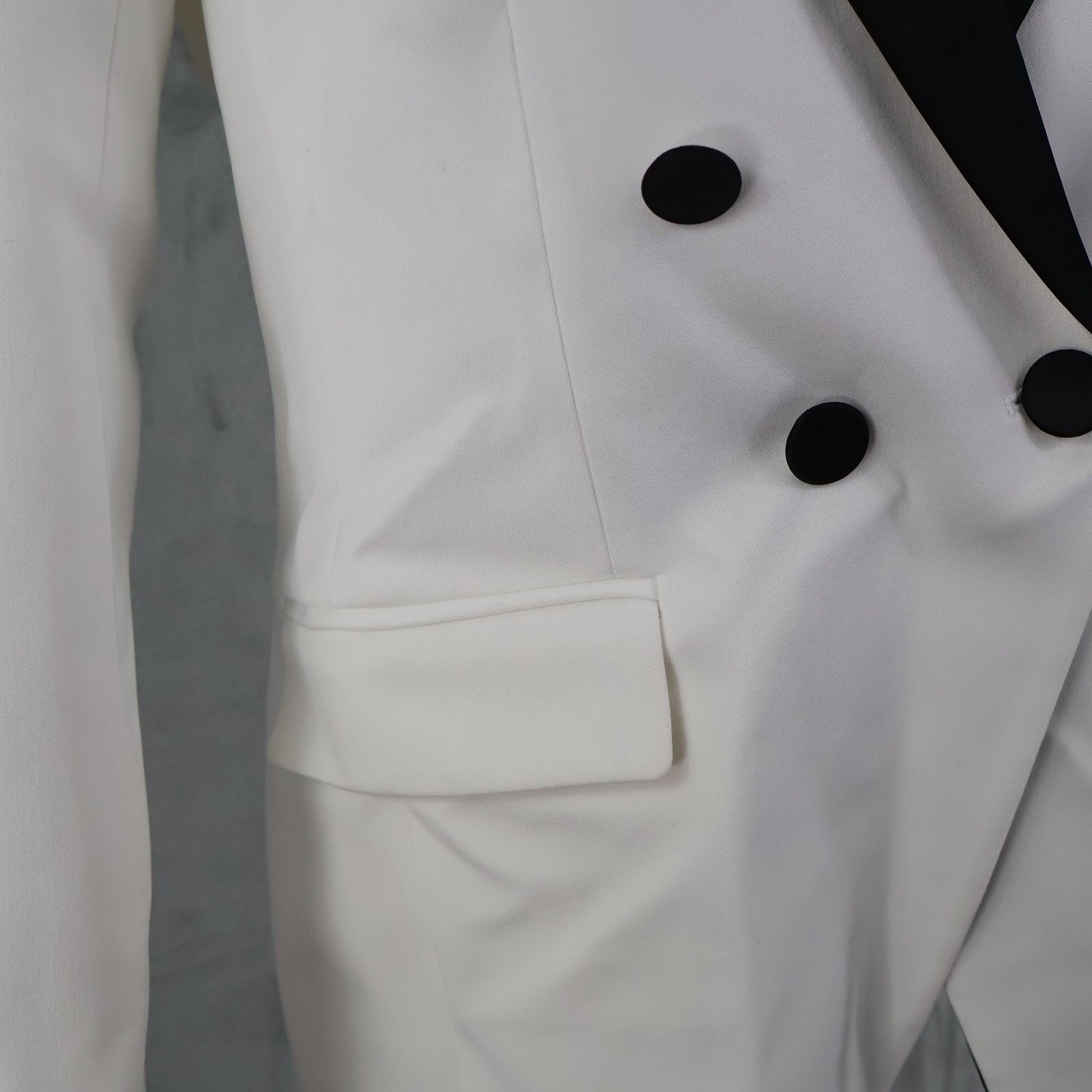 L'AGENCE L'AGENCE Double Breasted Blazer Women 8 White Black Tuxedo Size M / US 6-8 / IT 42-44 - 5 Thumbnail