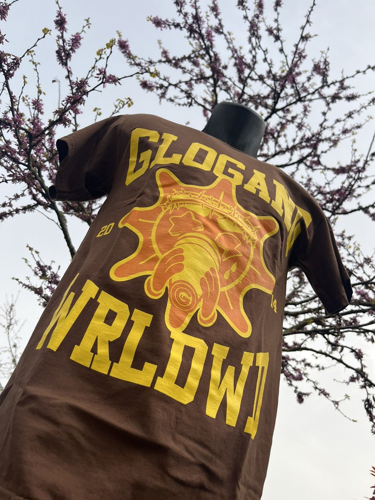 image of Avant Garde Glo Gang Worldwide Tee in Brown, Men's (Size Small)