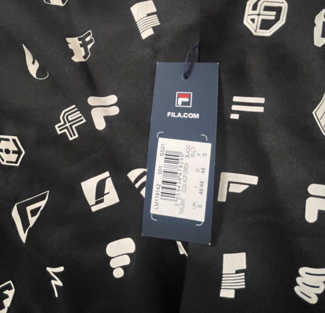 Fila FILa signature logo sweatshirt • New with tags Size US S / EU 44-46 / 1 - 4 Thumbnail