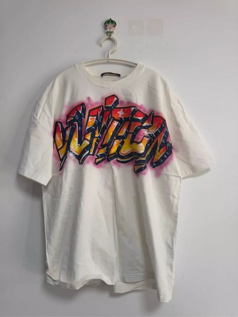 Louis Vuitton Louis Vuitton White Colorful Graffiti Short Sleeves Size US XL / EU 56 / 4 - 1 Thumbnail