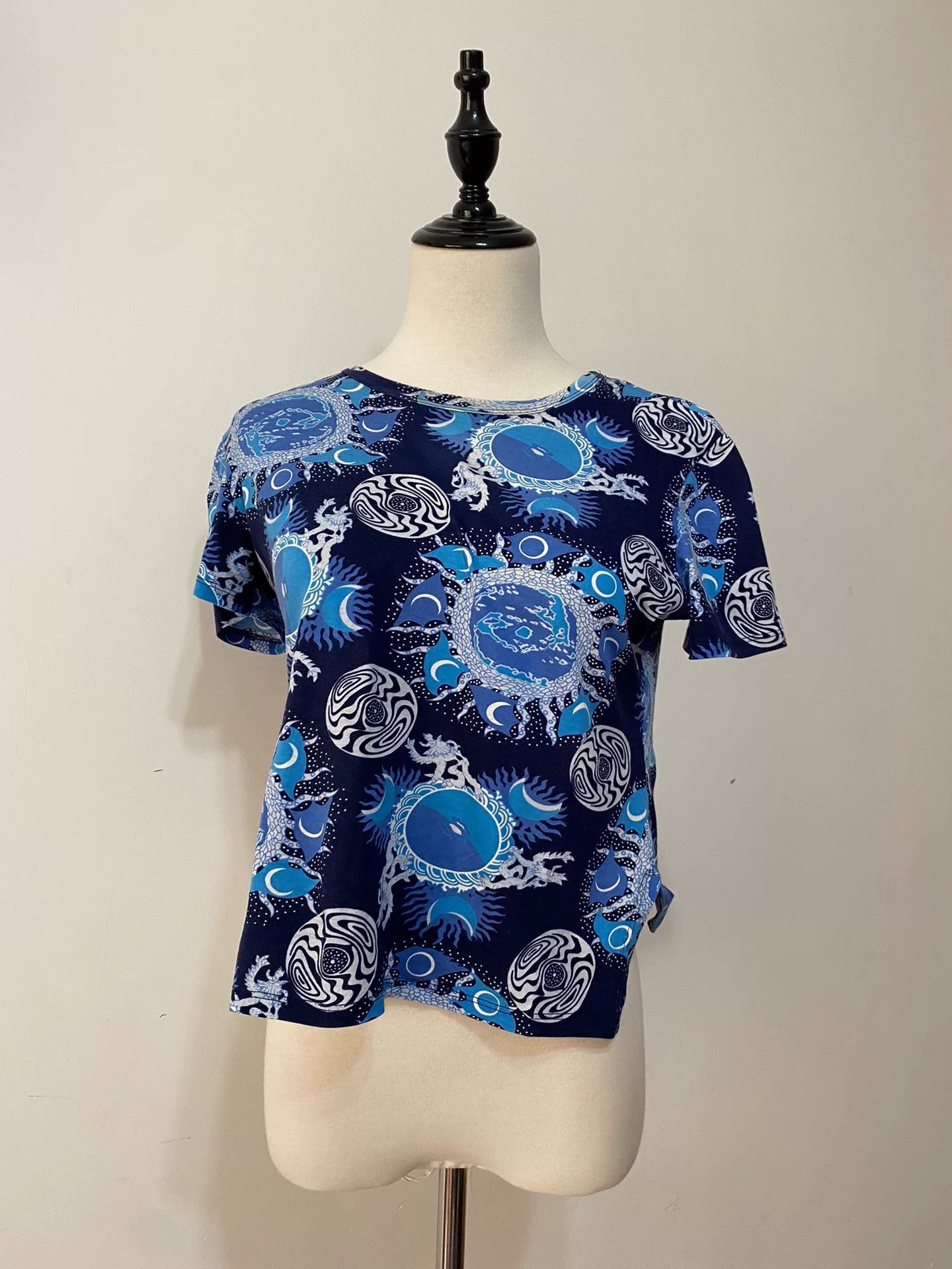 Vivienne Westwood Vivienne Westwood Vintage Blue Galaxy T-shirt Size S / US 4 / IT 40 - 1 Thumbnail
