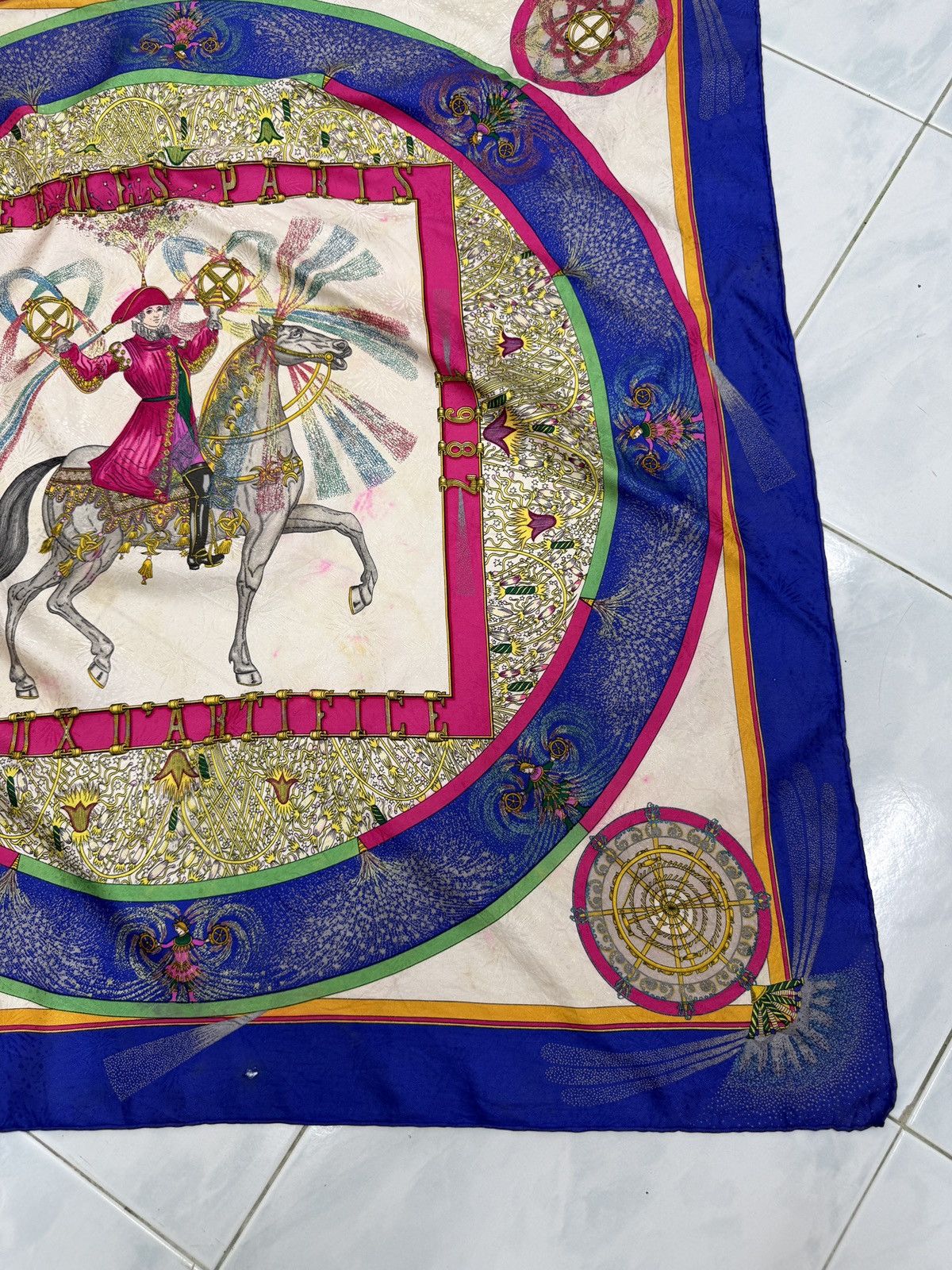 Hermes 🔥🔥🔥AUTHENTIC VINTAGE HERMES EQUESTRIAN SILK SCARF Size ONE SIZE - 6 Thumbnail